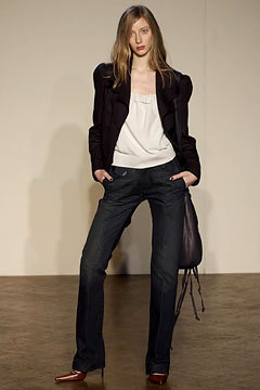 Roland Mouret F/W 02 Look 17