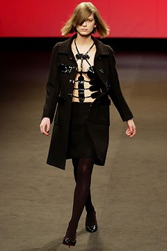 Roland Mouret F/W 03 Look 1