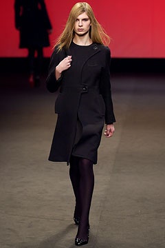 Roland Mouret F/W 03 Look 5