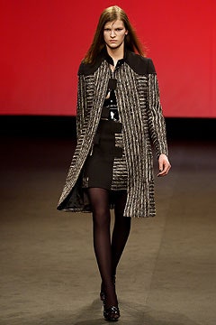 Roland Mouret F/W 03 Look 12