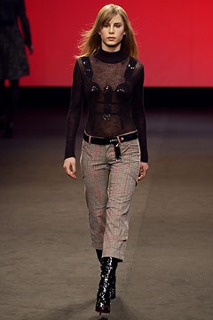 Roland Mouret F/W 03 Look 13