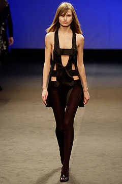 Roland Mouret F/W 03 Look 28