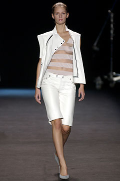 Roland Mouret S/S 04 Look 3