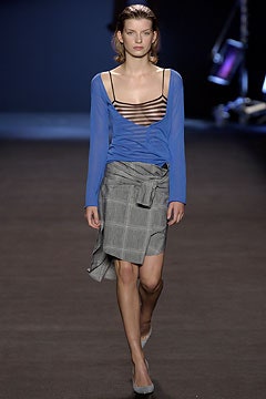 Roland Mouret S/S 04 Look 11