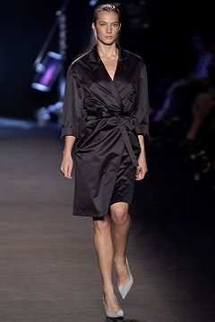 Roland Mouret S/S 04 Look 15