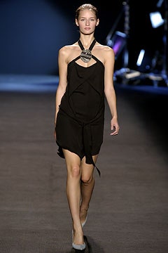 Roland Mouret S/S 04 Look 34