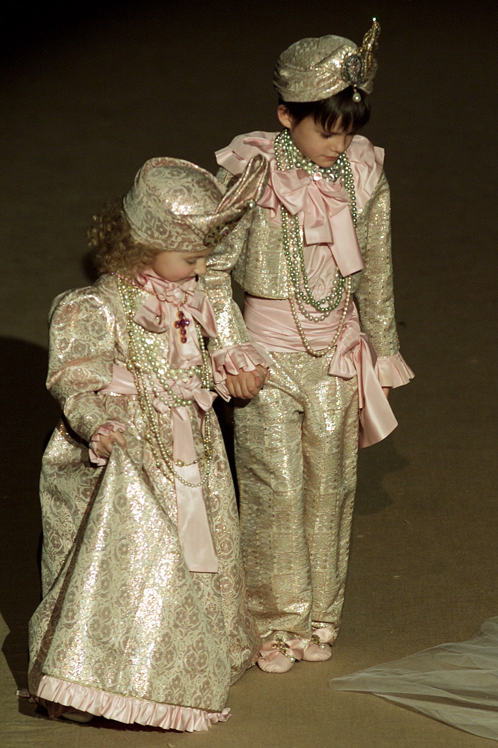 Saint Laurent S/S 02 Couture Look 125