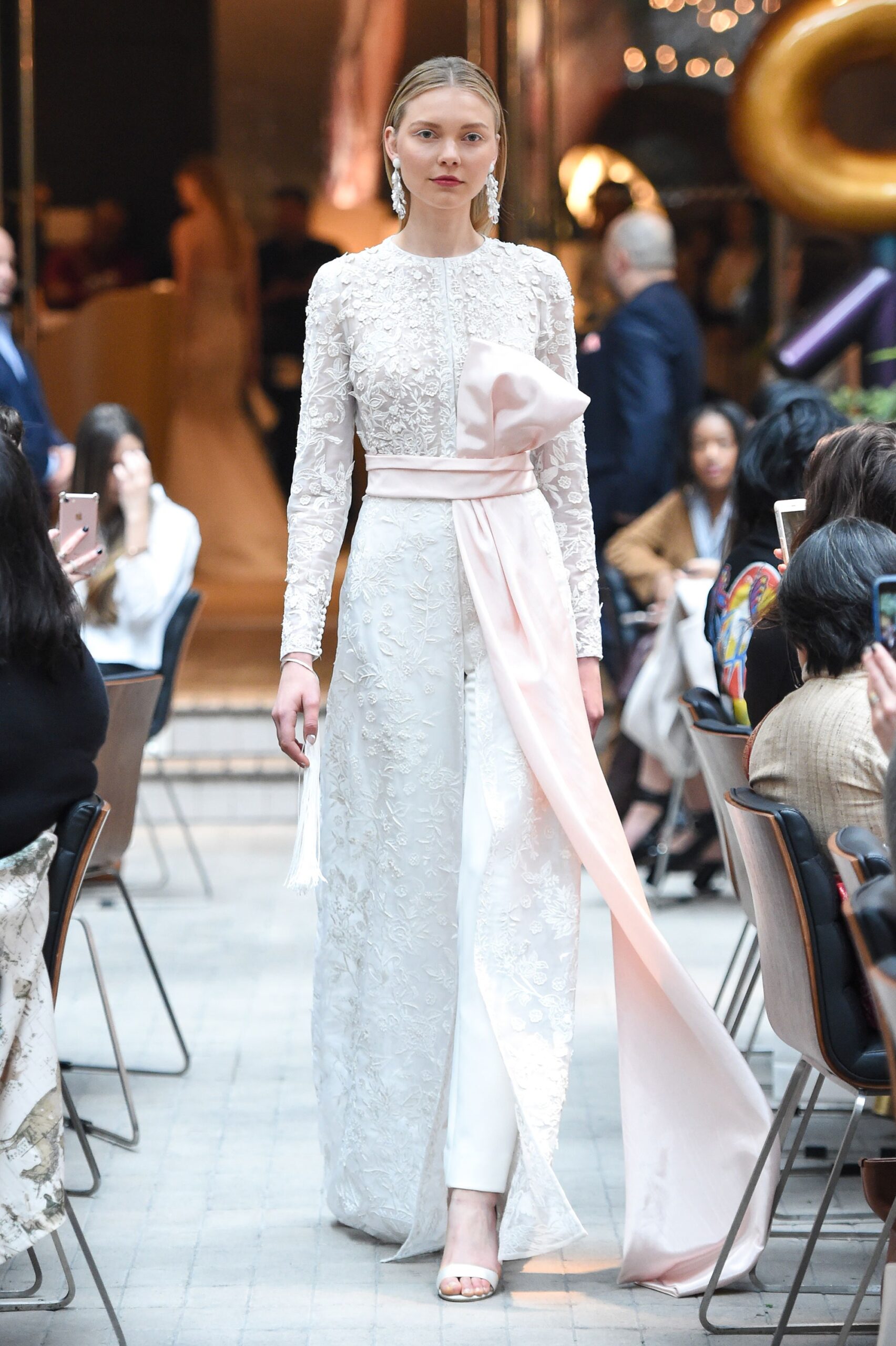 Sachin & Babi S/S 18 Bridal Look 13