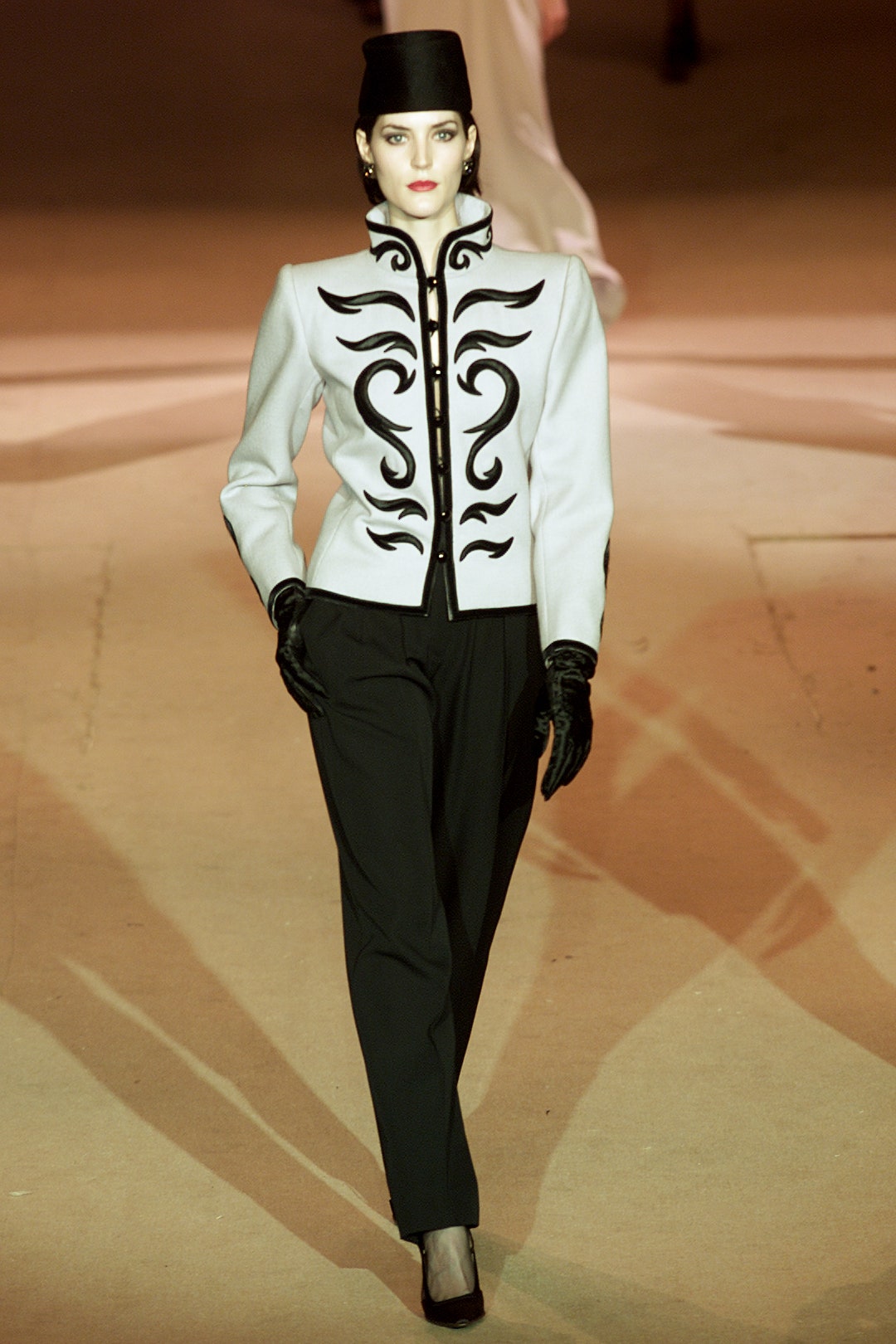 Saint Laurent S/S 02 Couture Look 144
