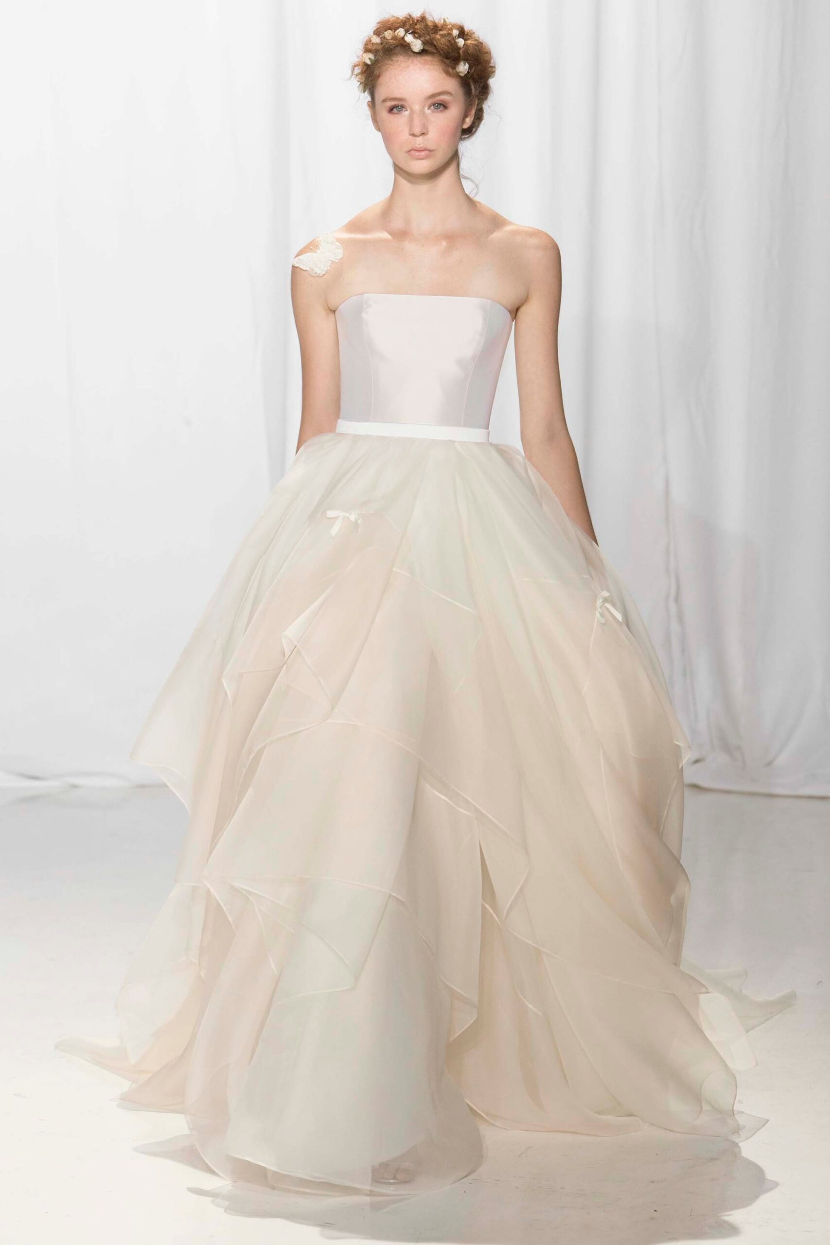 Reem Acra F/W 17 Bridal Look 15