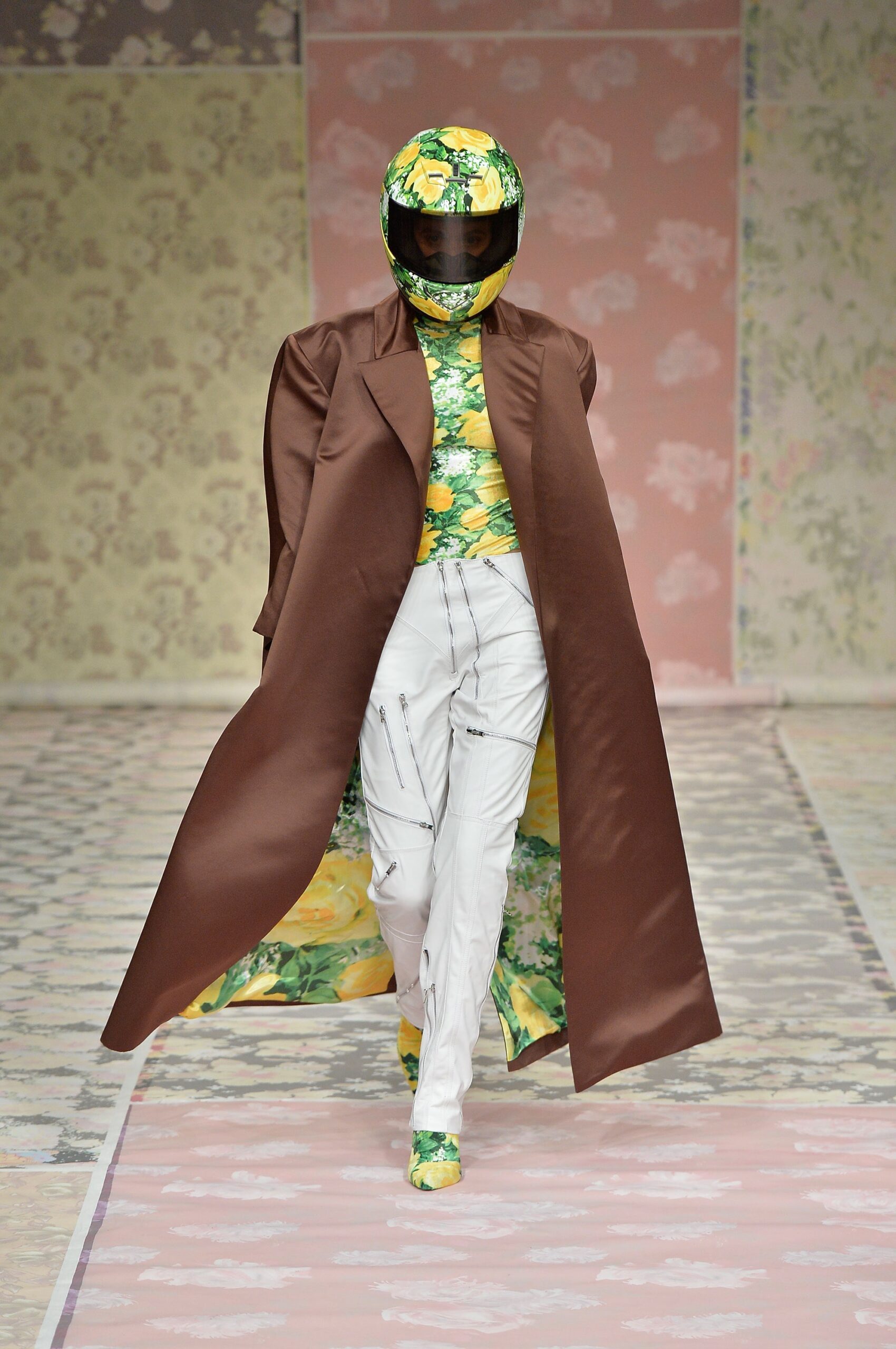 Richard Quinn F/W 18 Look 15