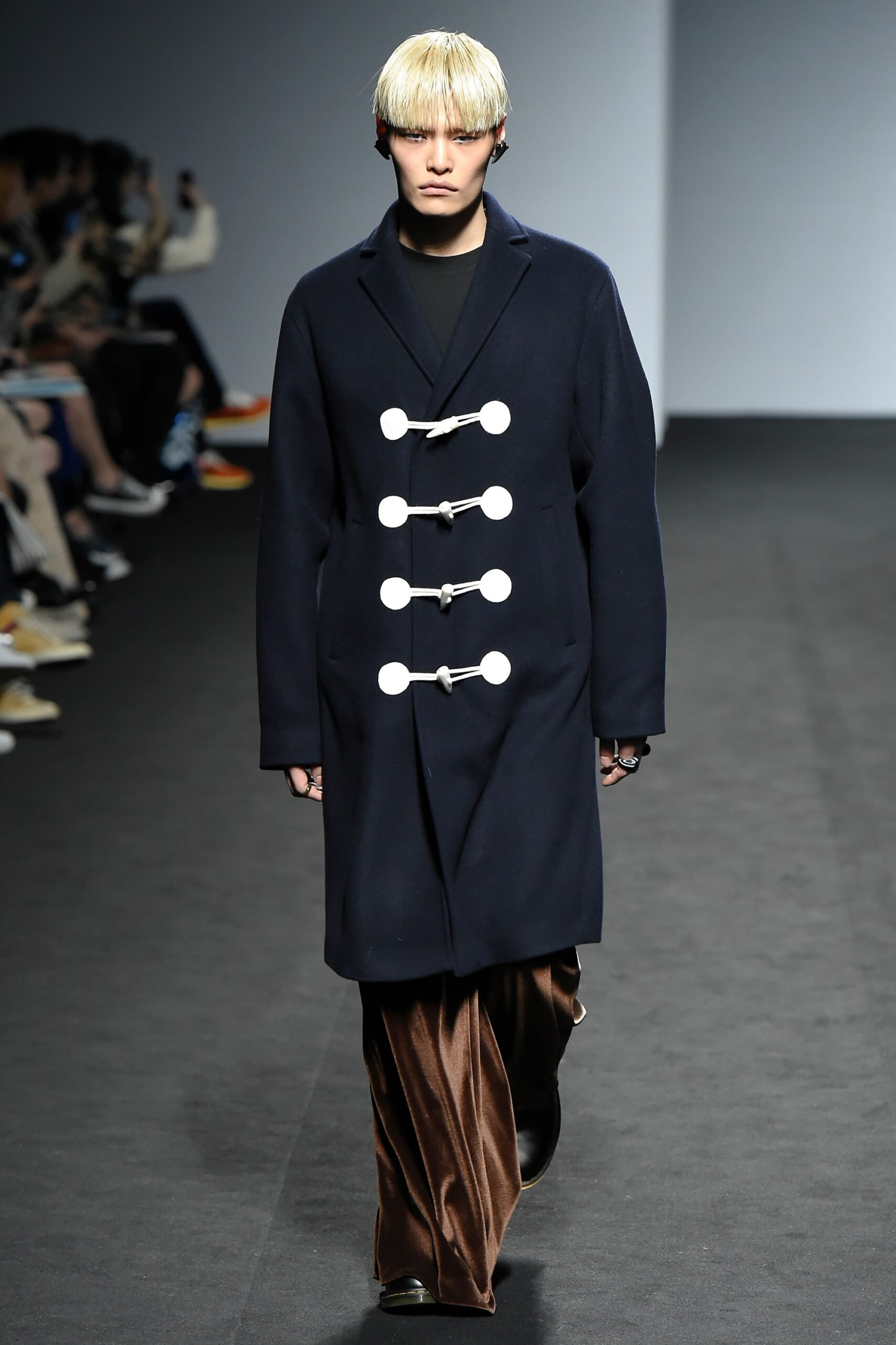 Rocket x Lunch Seoul F/W 16 Look 20