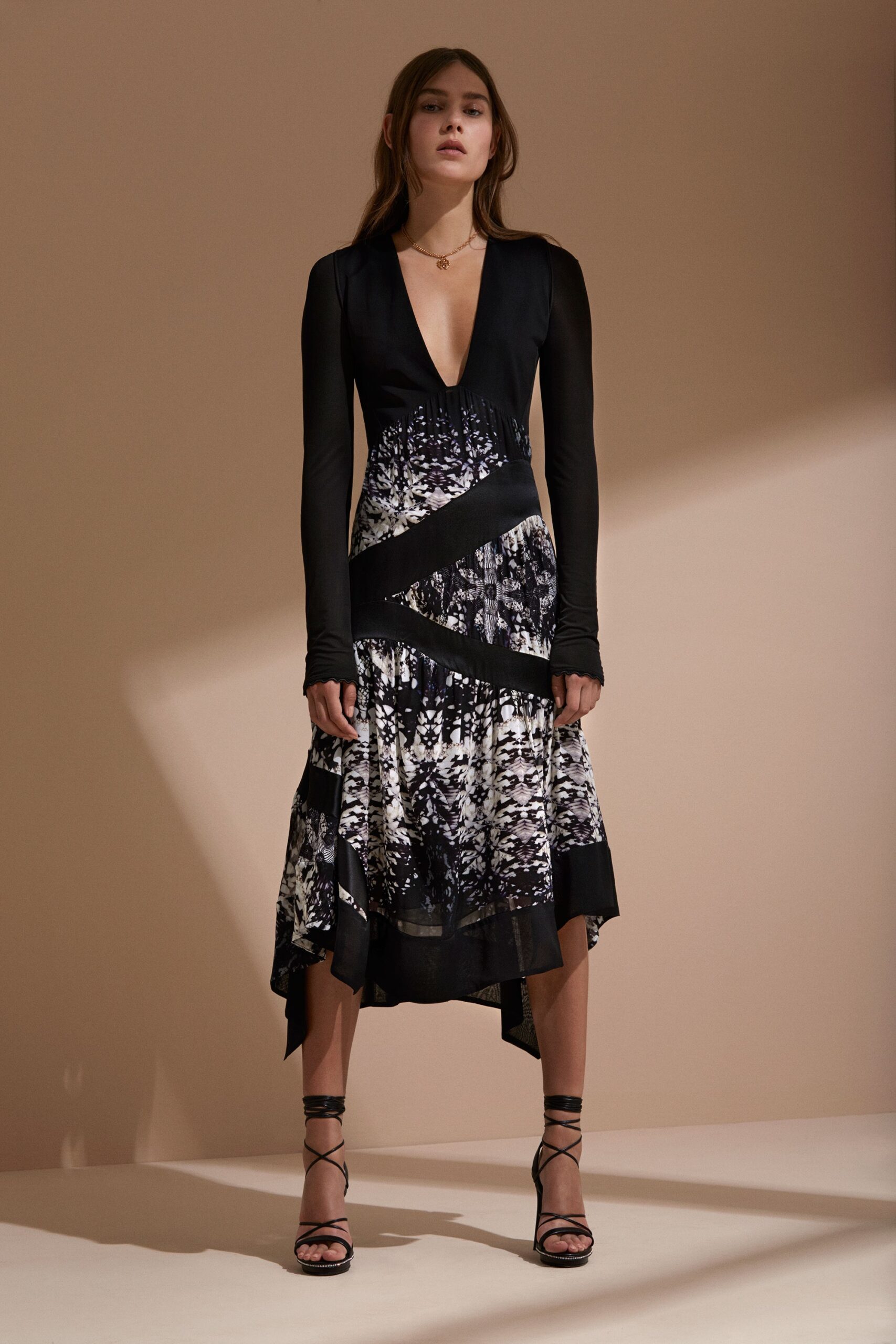 Roberto Cavalli Resort 18 Look 16