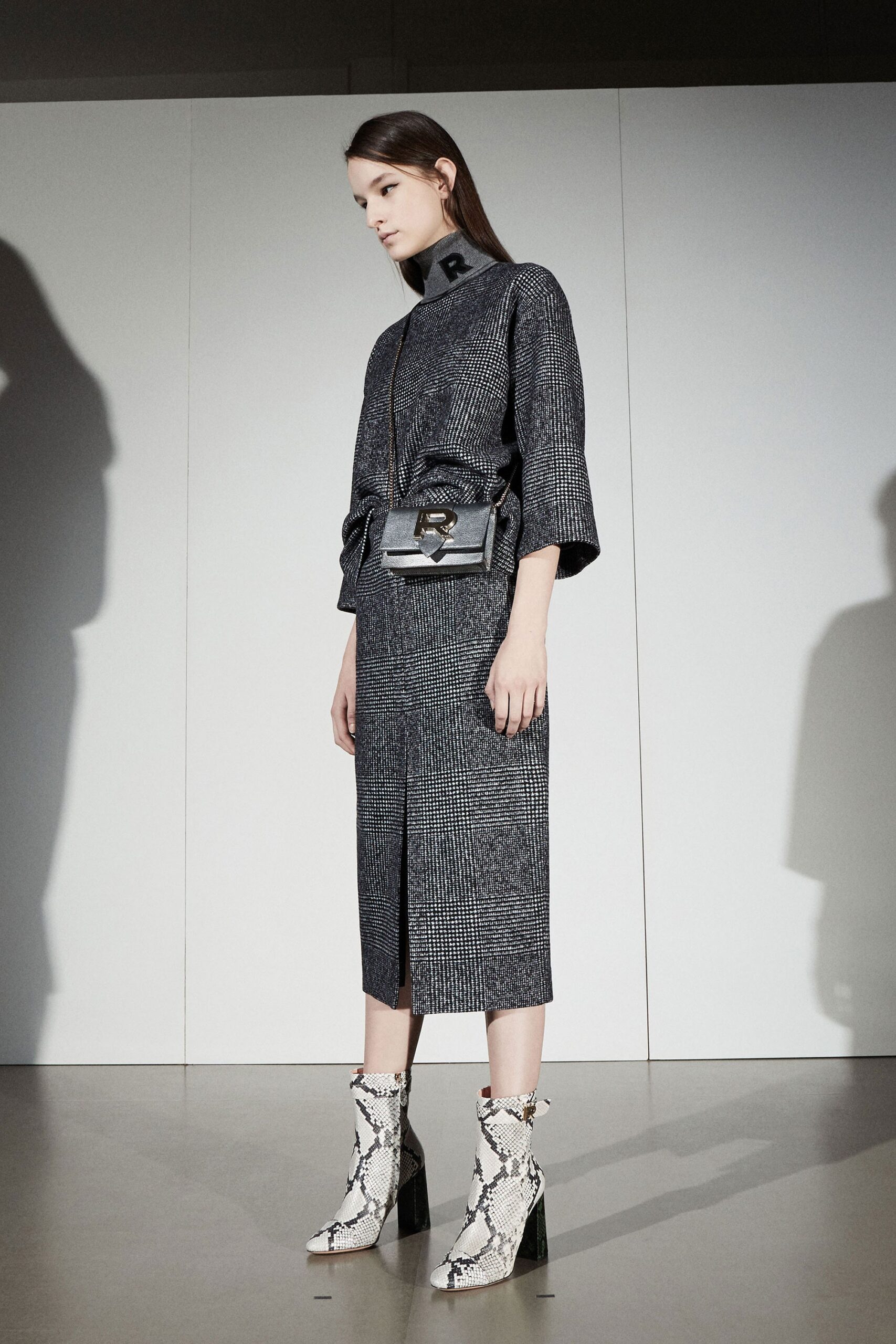 Rochas F/W 18 Look 20