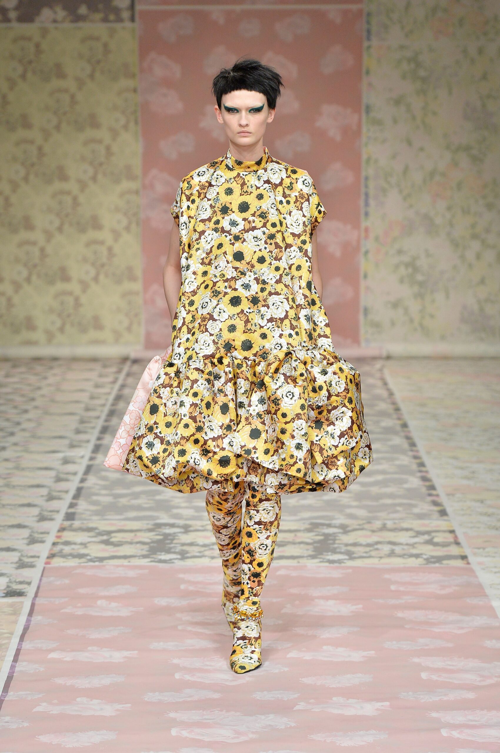 Richard Quinn F/W 18 Look 26