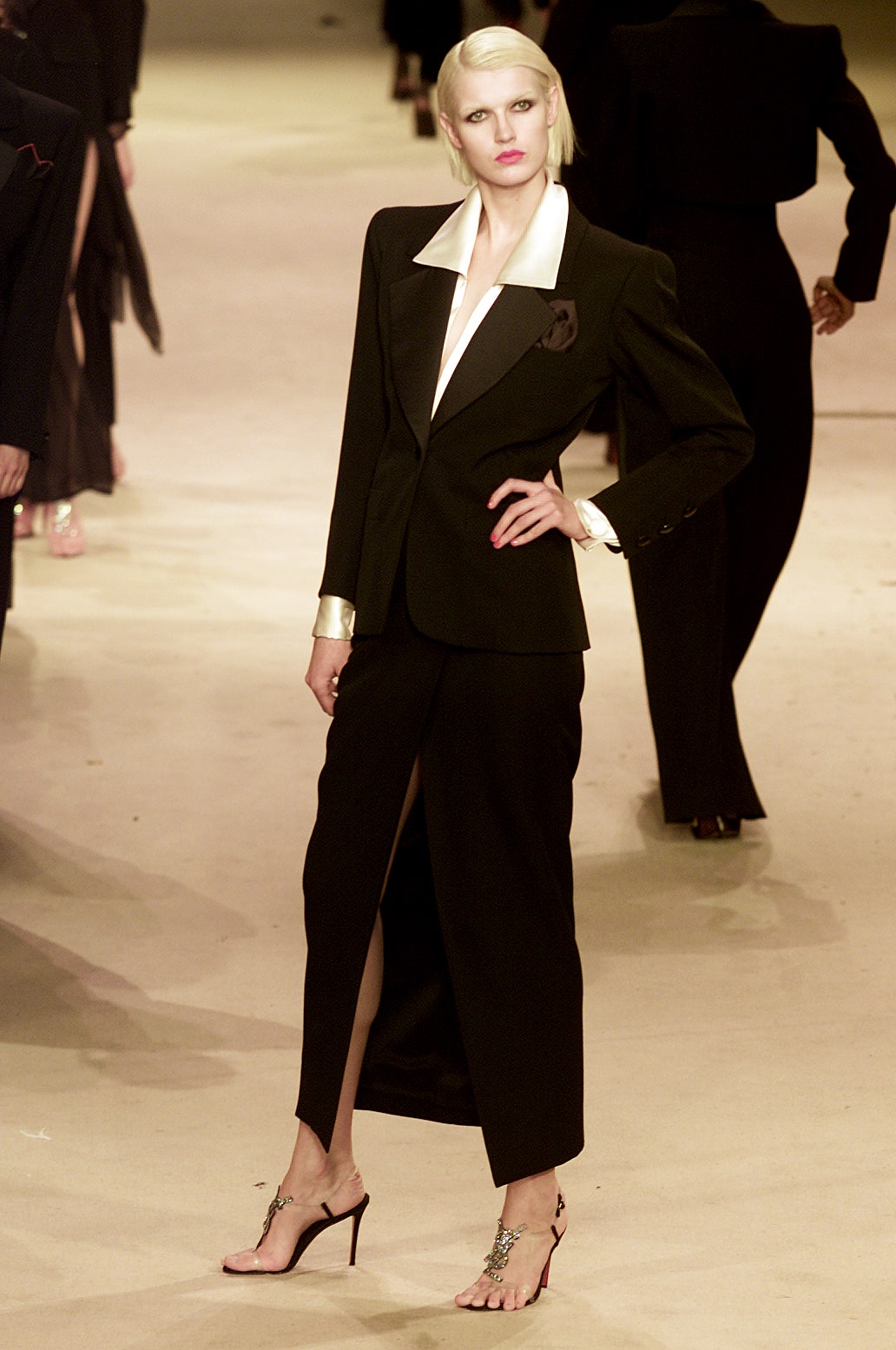 Saint Laurent S/S 02 Couture Look 271