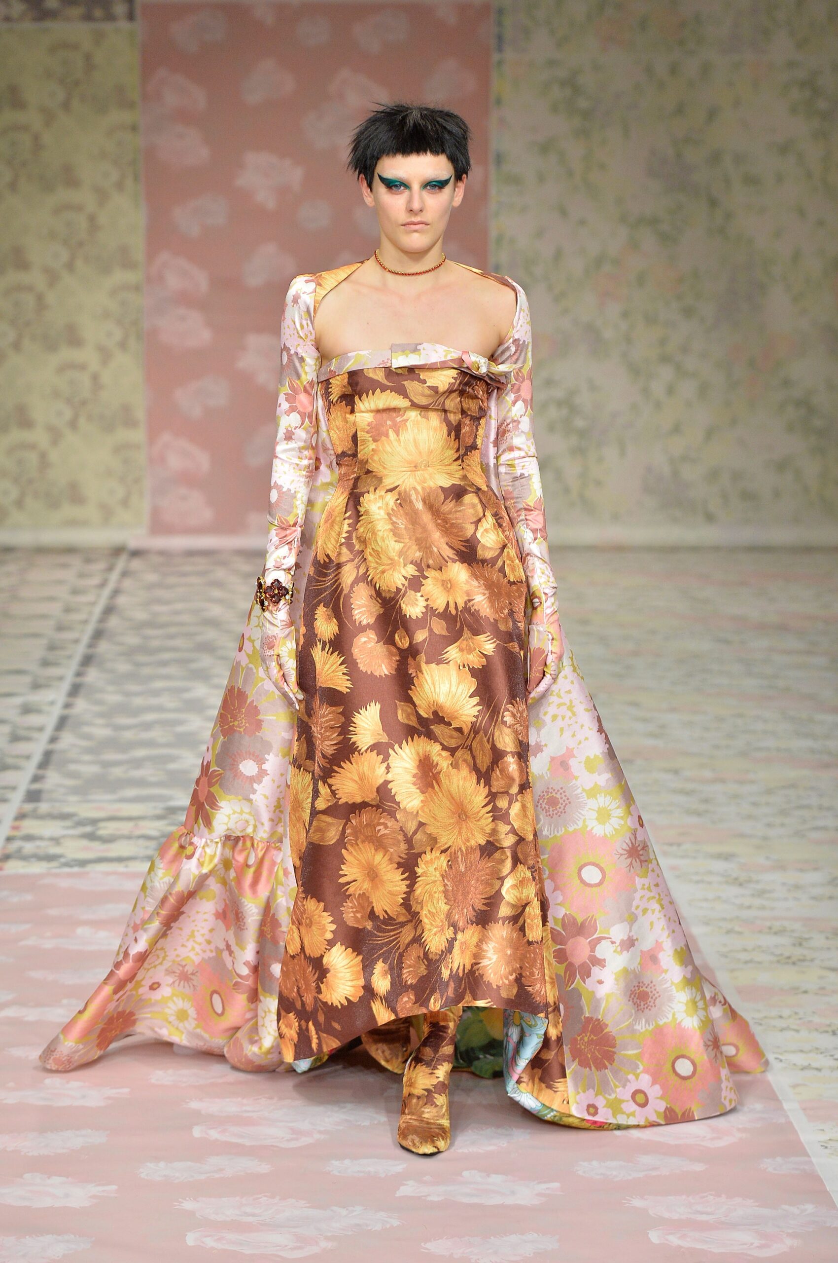 Richard Quinn F/W 18 Look 28