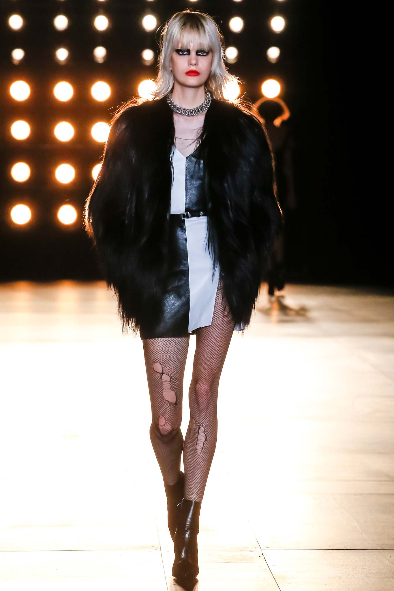 Saint Laurent F/W 15 Look 31