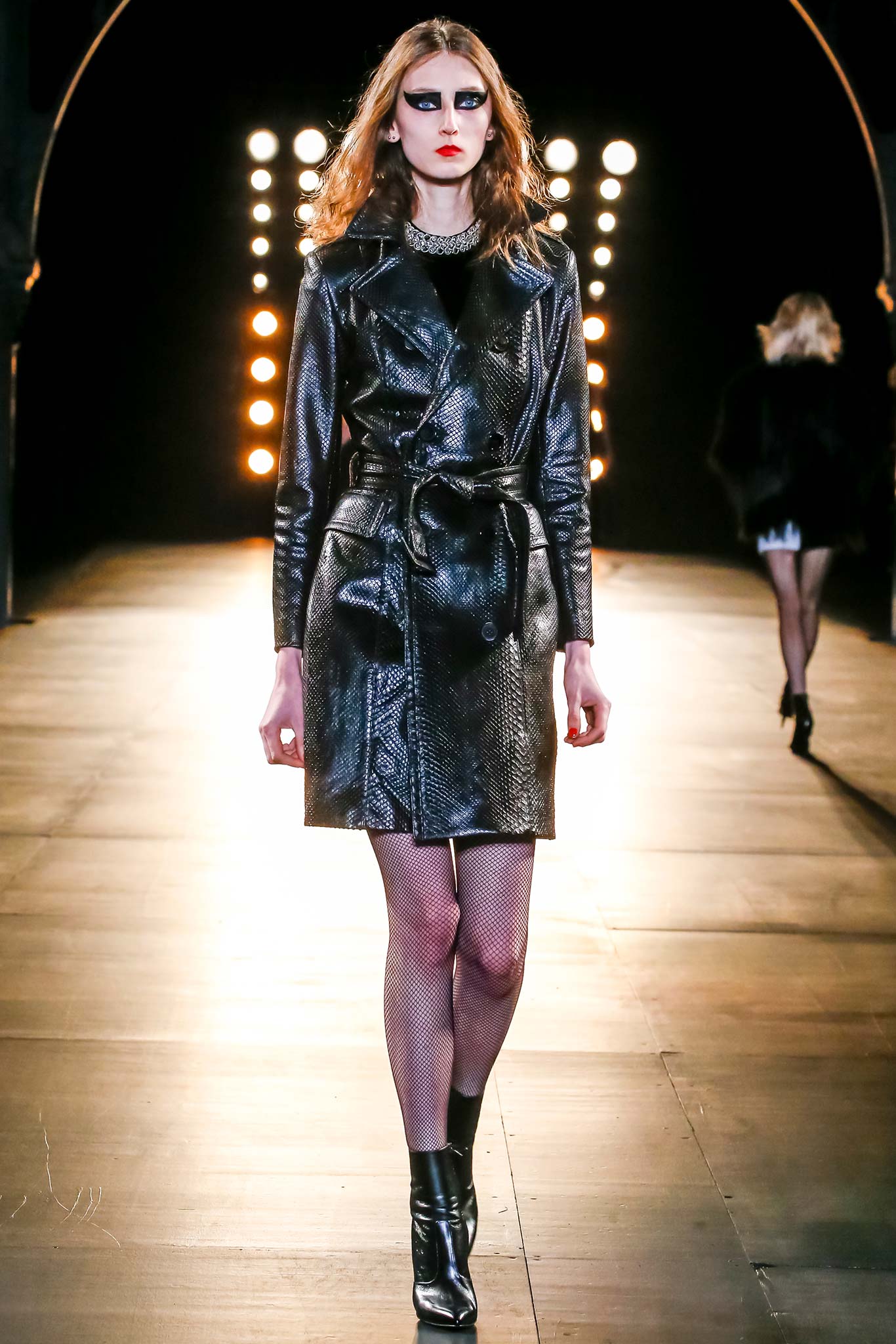 Saint Laurent F/W 15 Look 32