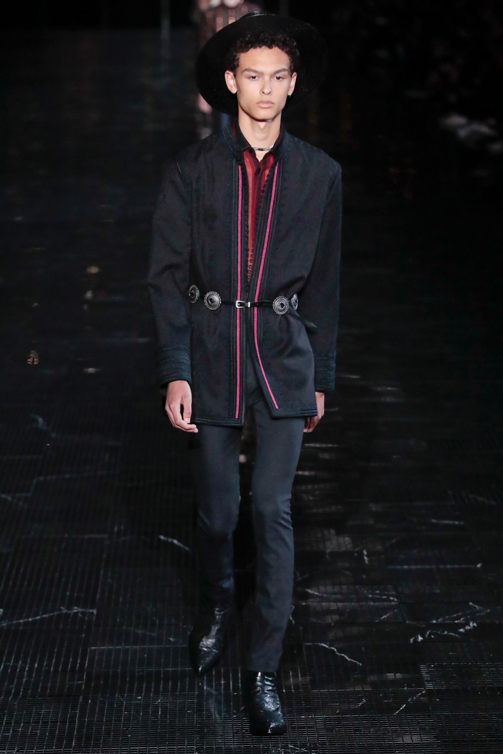 Saint Laurent S/S 19 Menswear Look 17