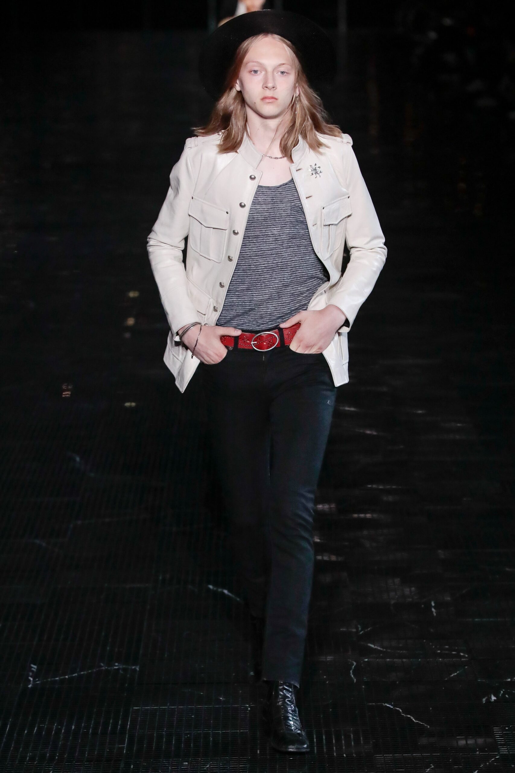 Saint Laurent S/S 19 Menswear Look 28