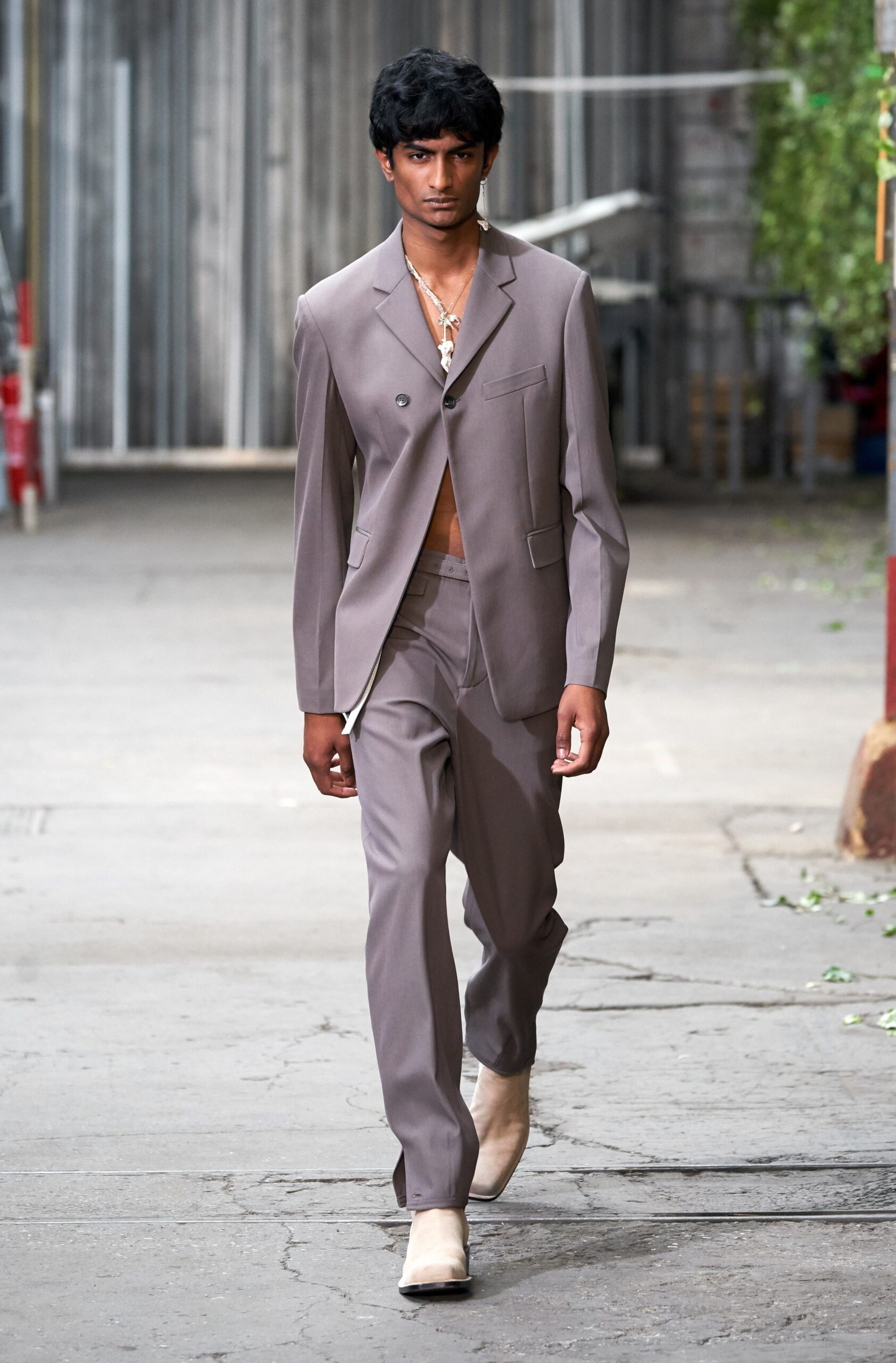 Rochas S/S 20 Menswear Look 1