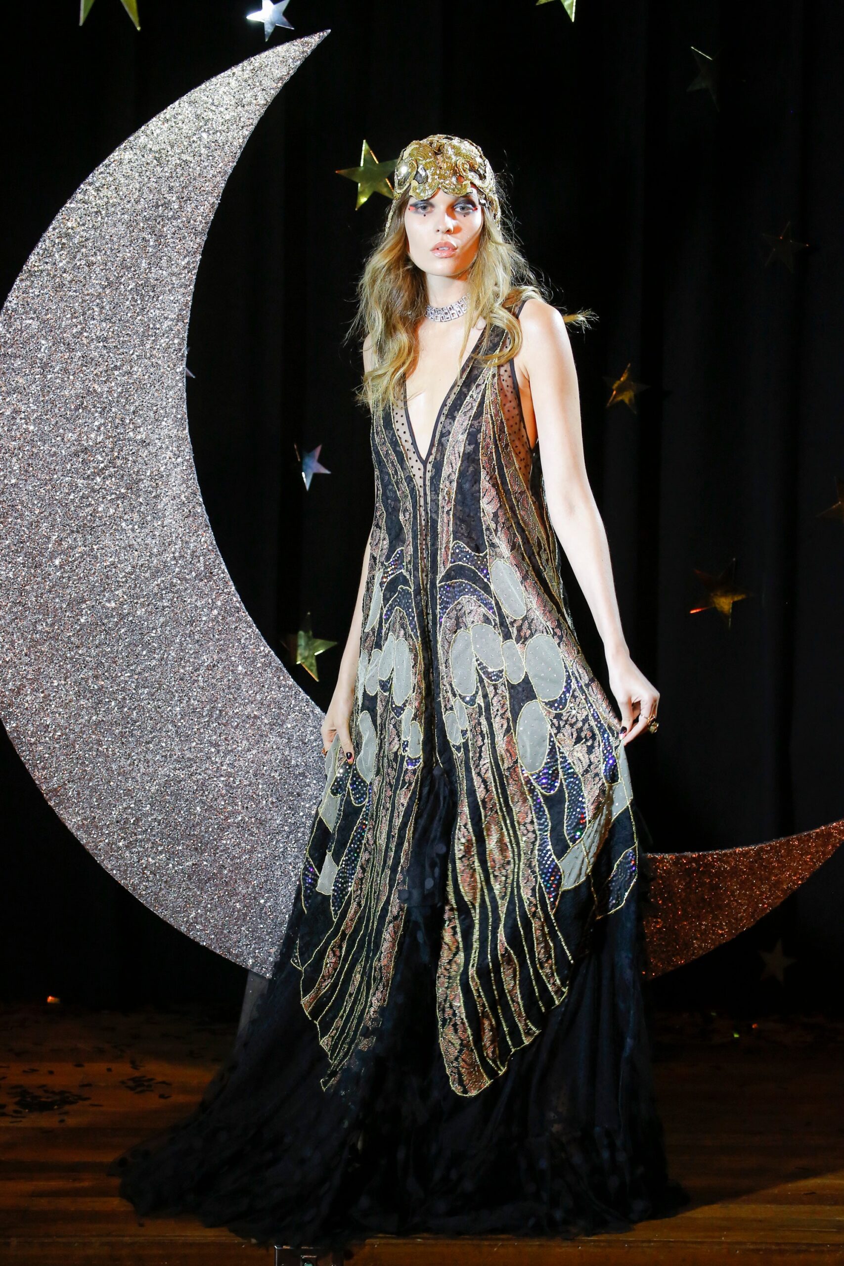 Romance Was Born Australia Resort 19 Look 15