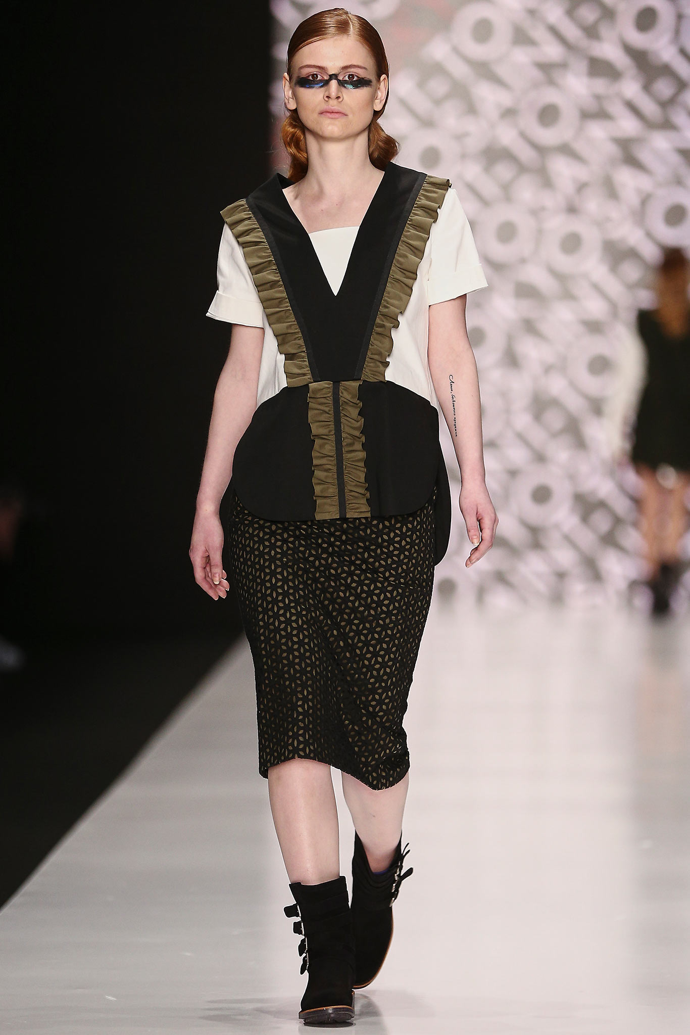 Saint-Tokyo Russia F/W 15 Look 4