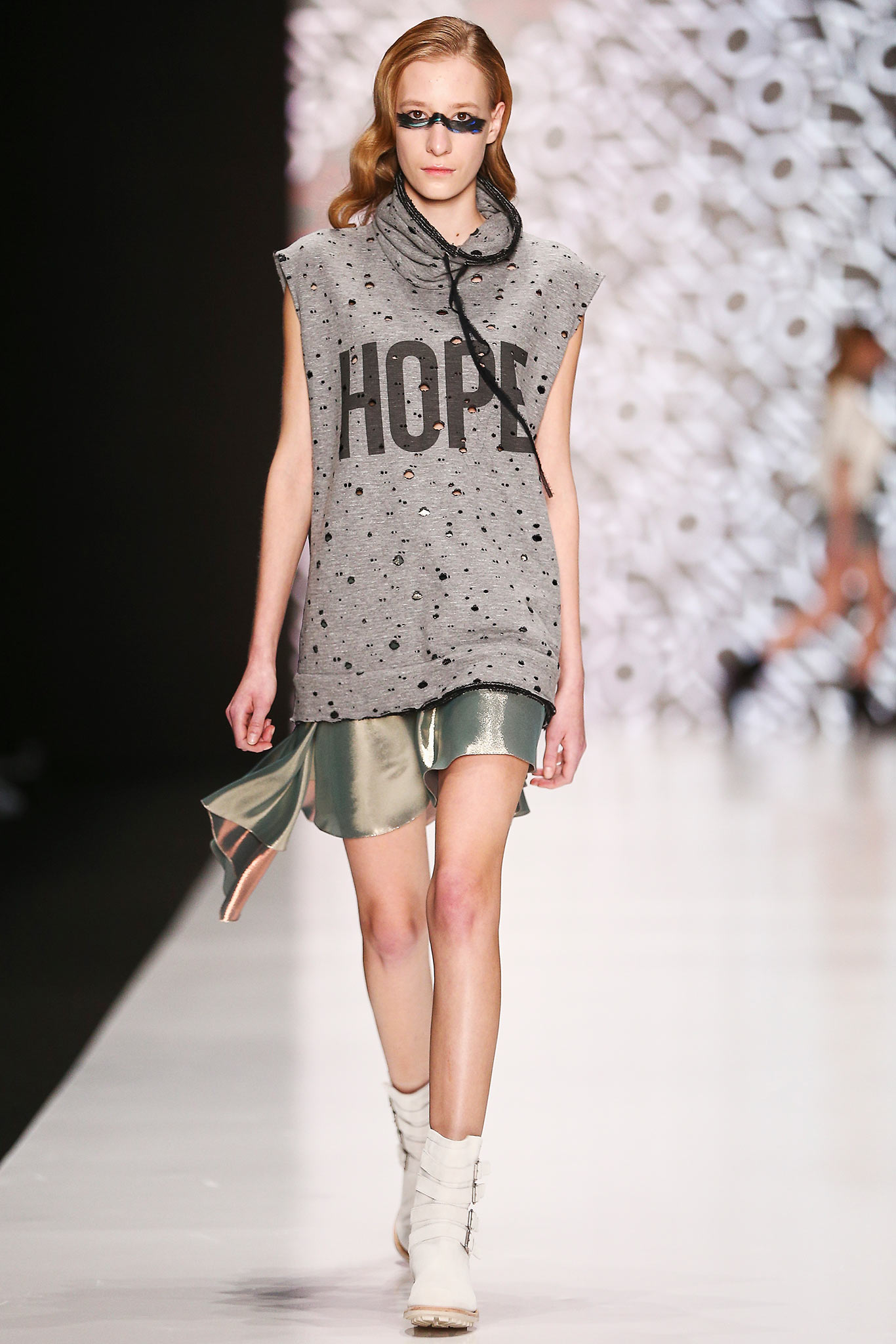 Saint-Tokyo Russia F/W 15 Look 7