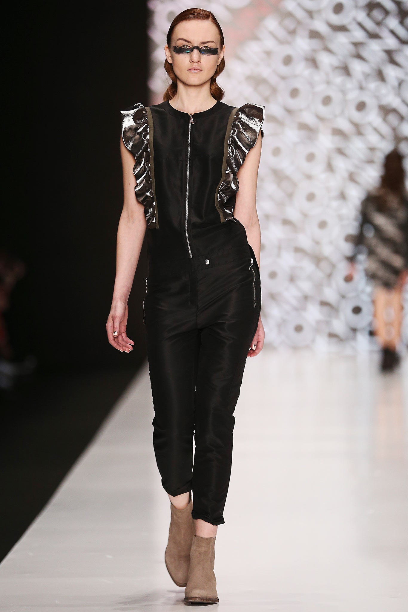 Saint-Tokyo Russia F/W 15 Look 12