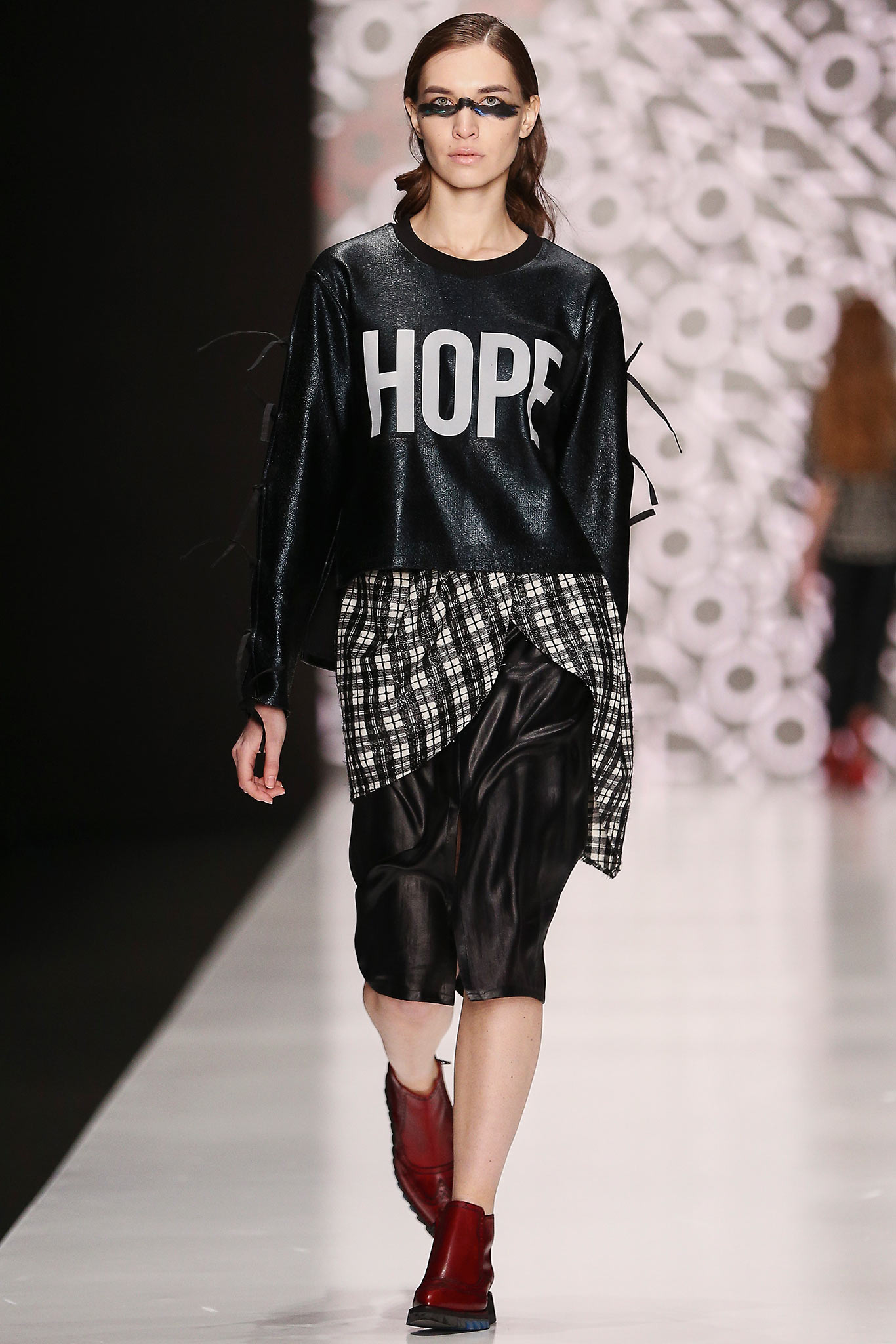 Saint-Tokyo Russia F/W 15 Look 18