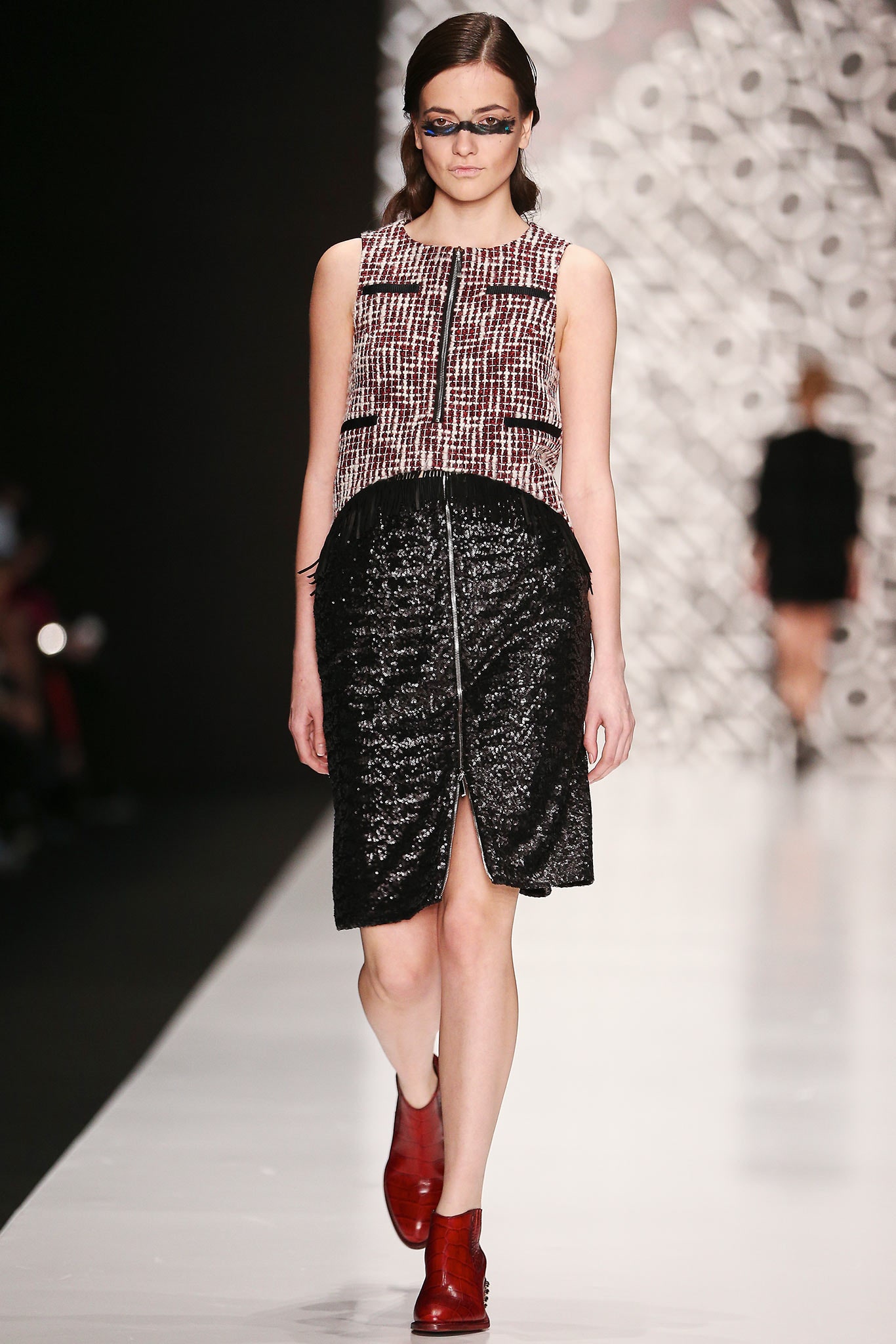 Saint-Tokyo Russia F/W 15 Look 25