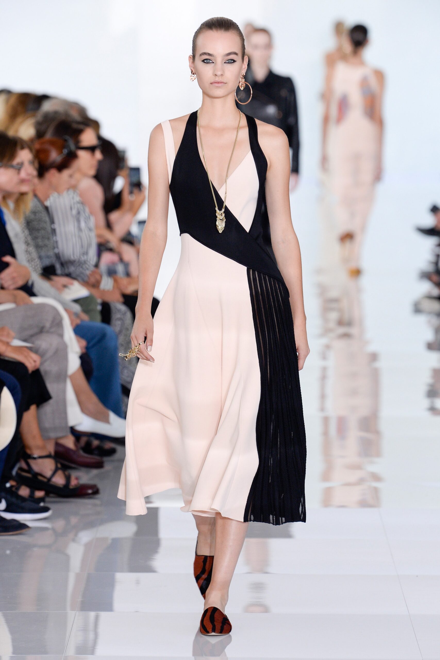 Roberto Cavalli S/S 18 Look 32