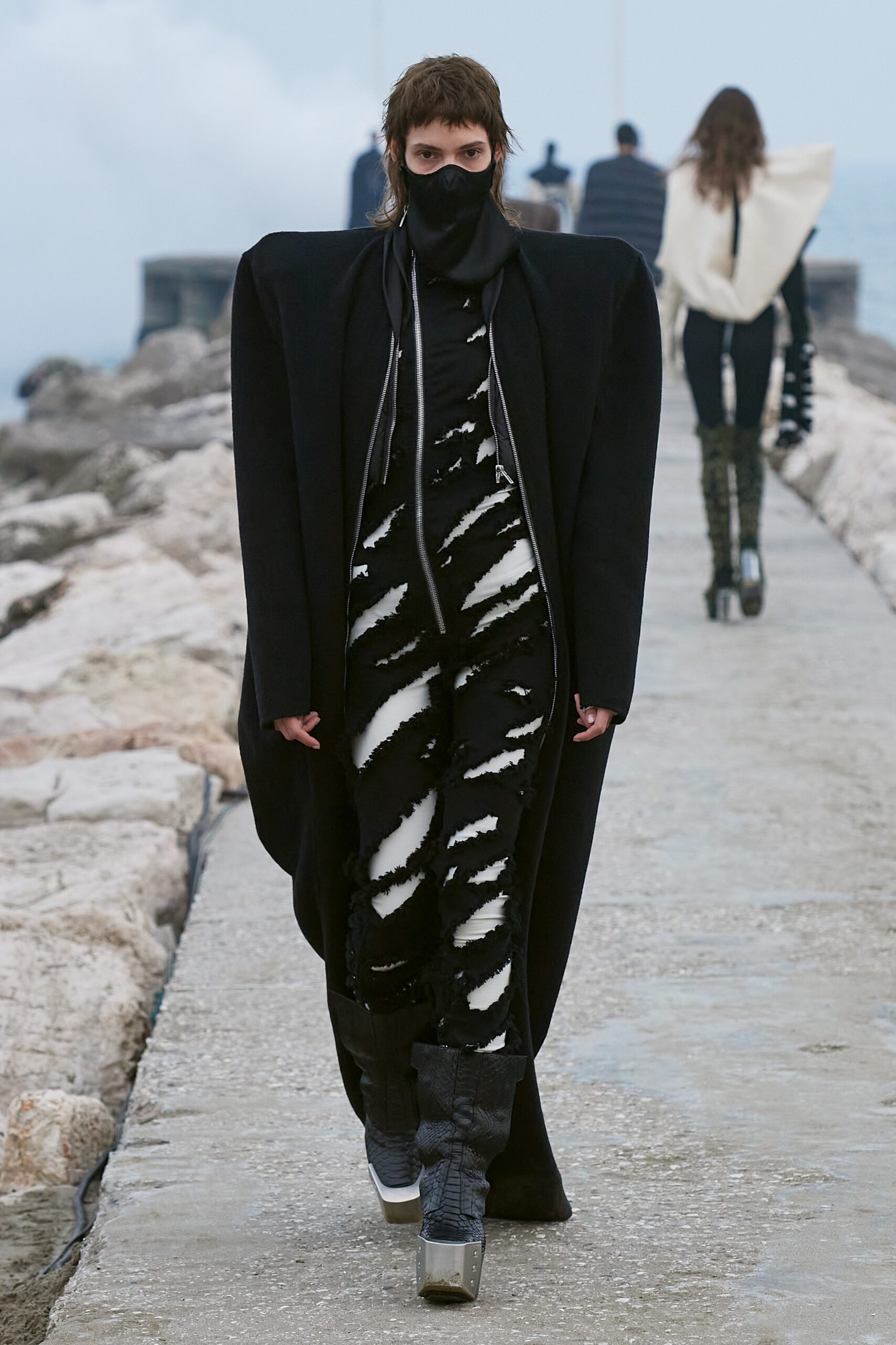 Rick Owens F/W 21 Look 3