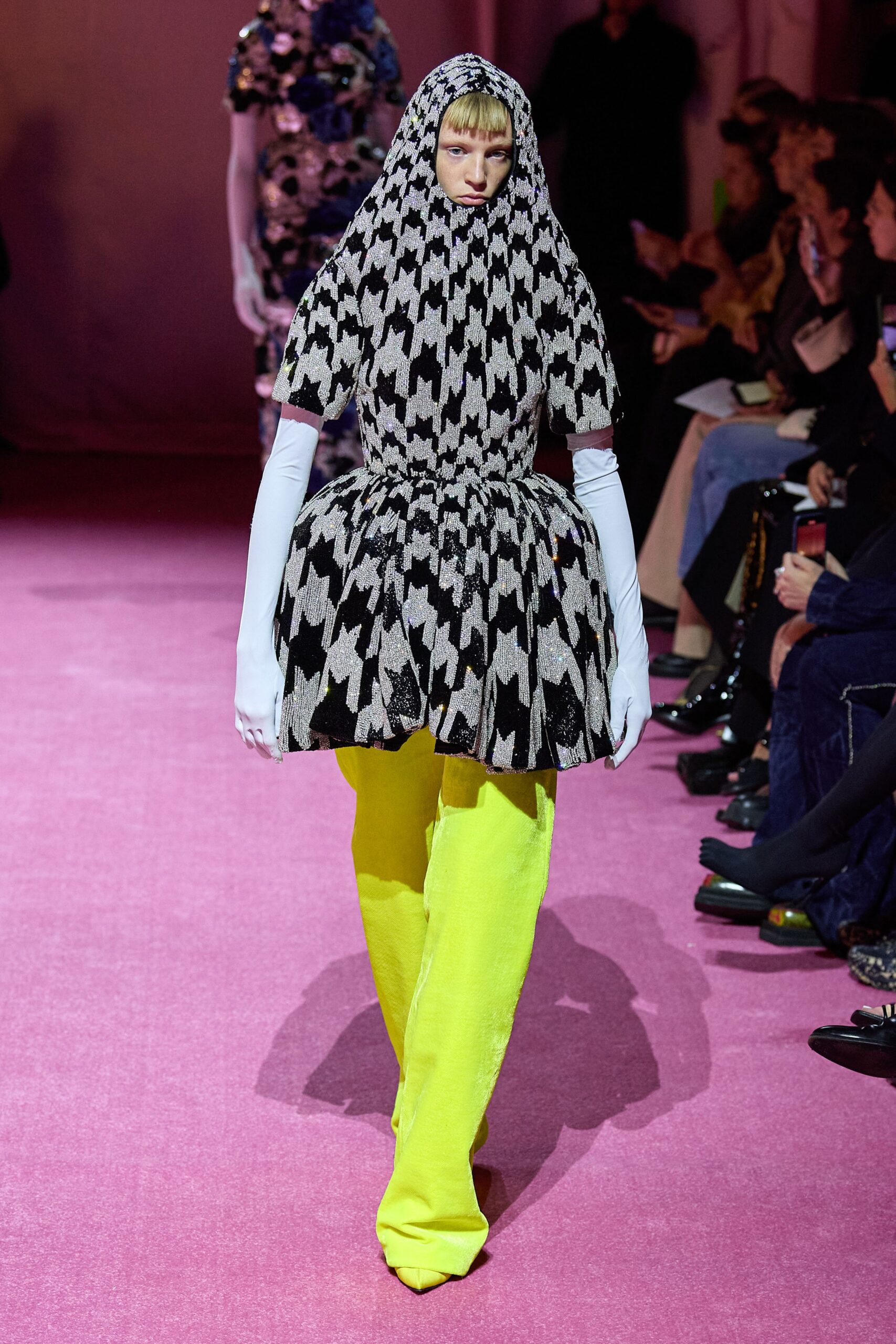 Richard Quinn F/W 22 Look 23