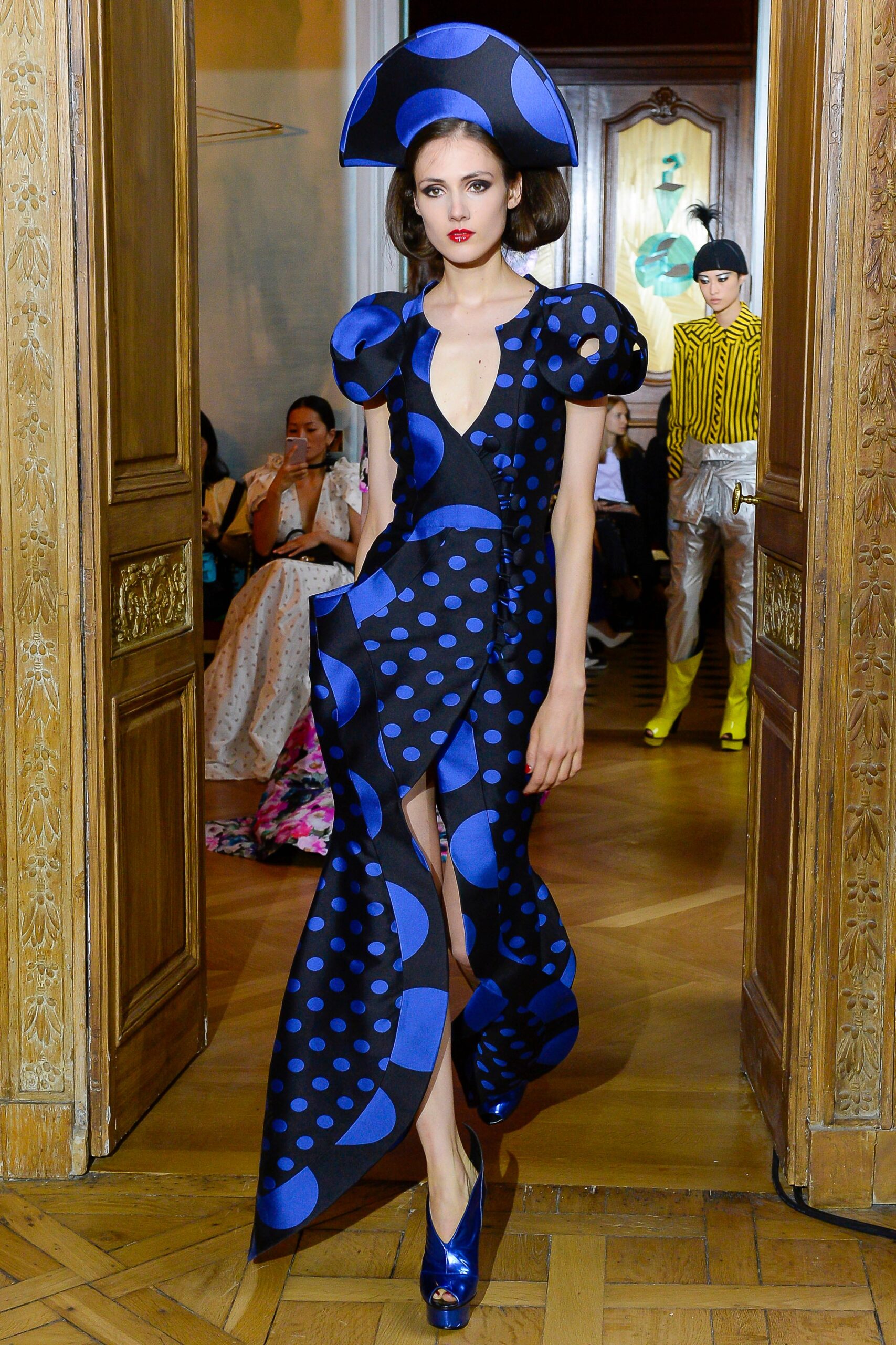 Ronald van der Kemp F/W 17 Couture Look 7