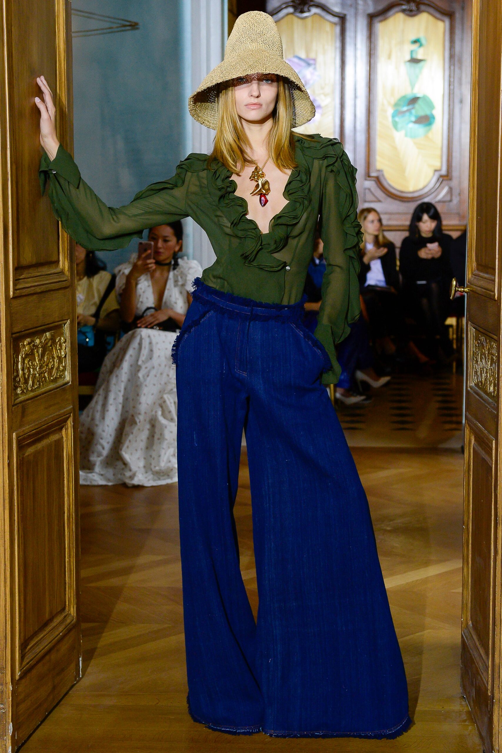 Ronald van der Kemp F/W 17 Couture Look 13