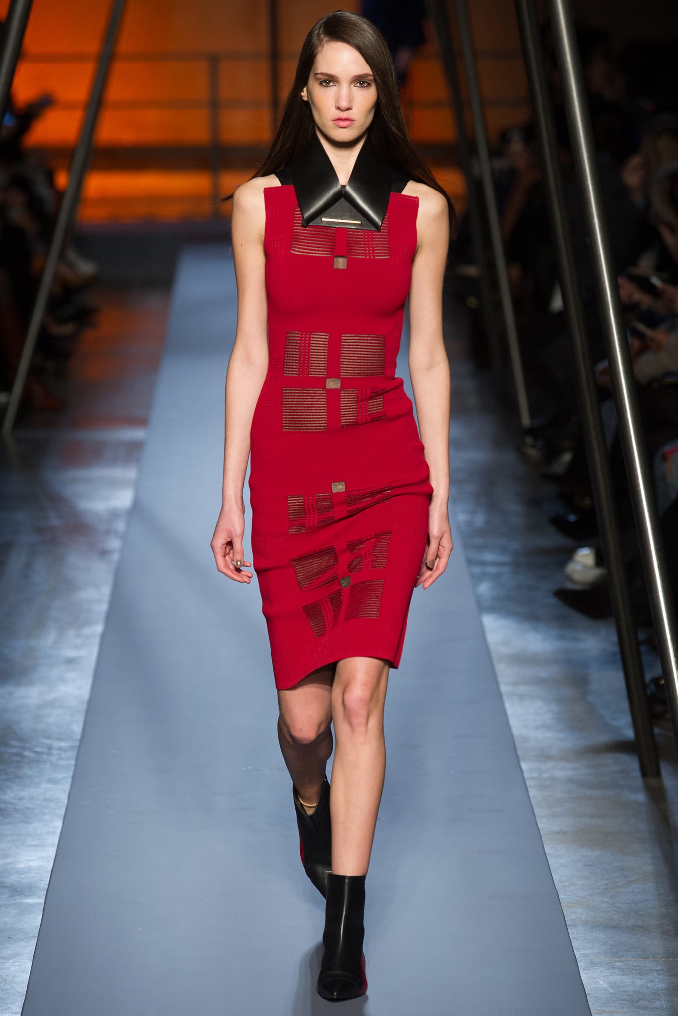 Roland Mouret F/W 14 Look 2