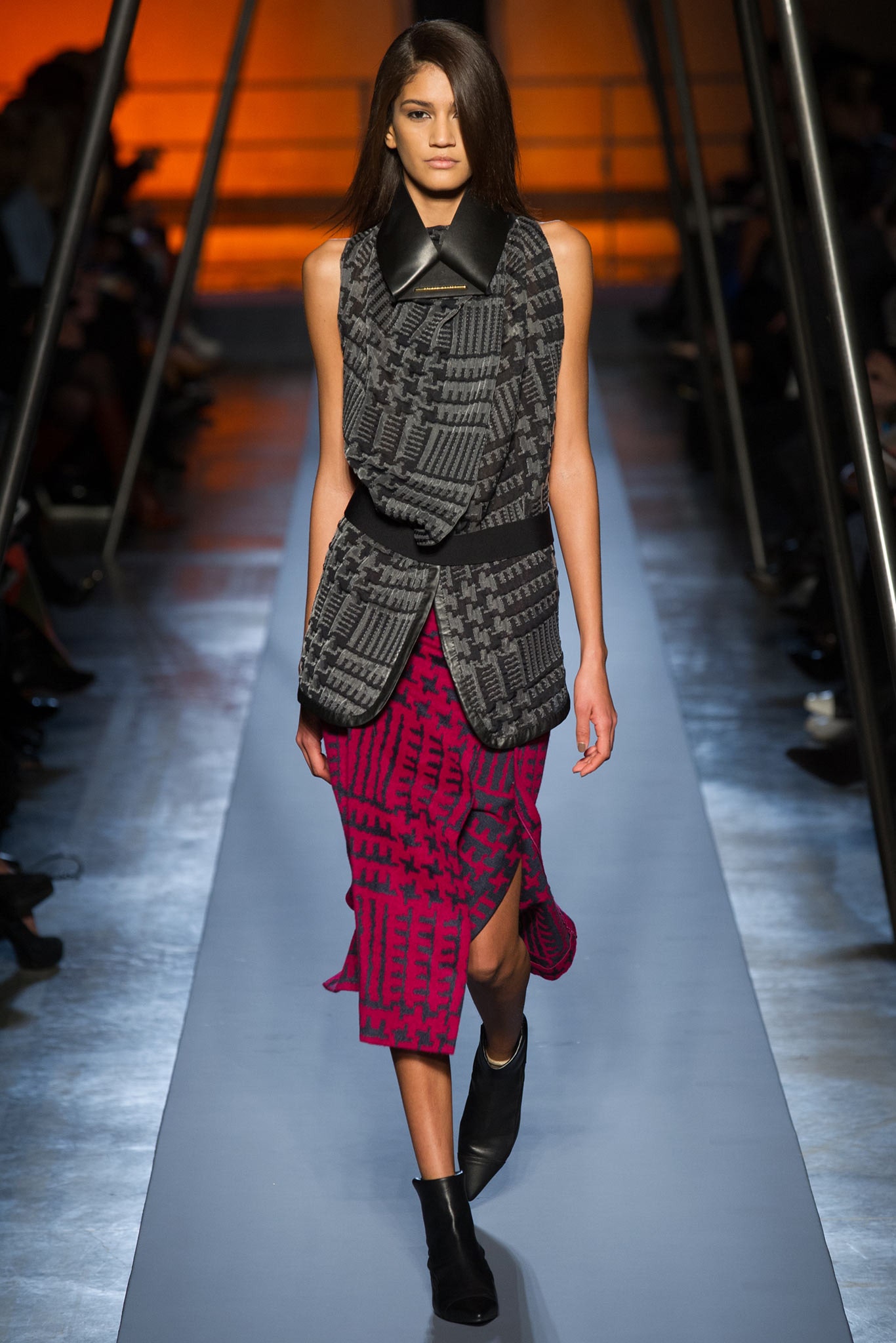 Roland Mouret F/W 14 Look 5