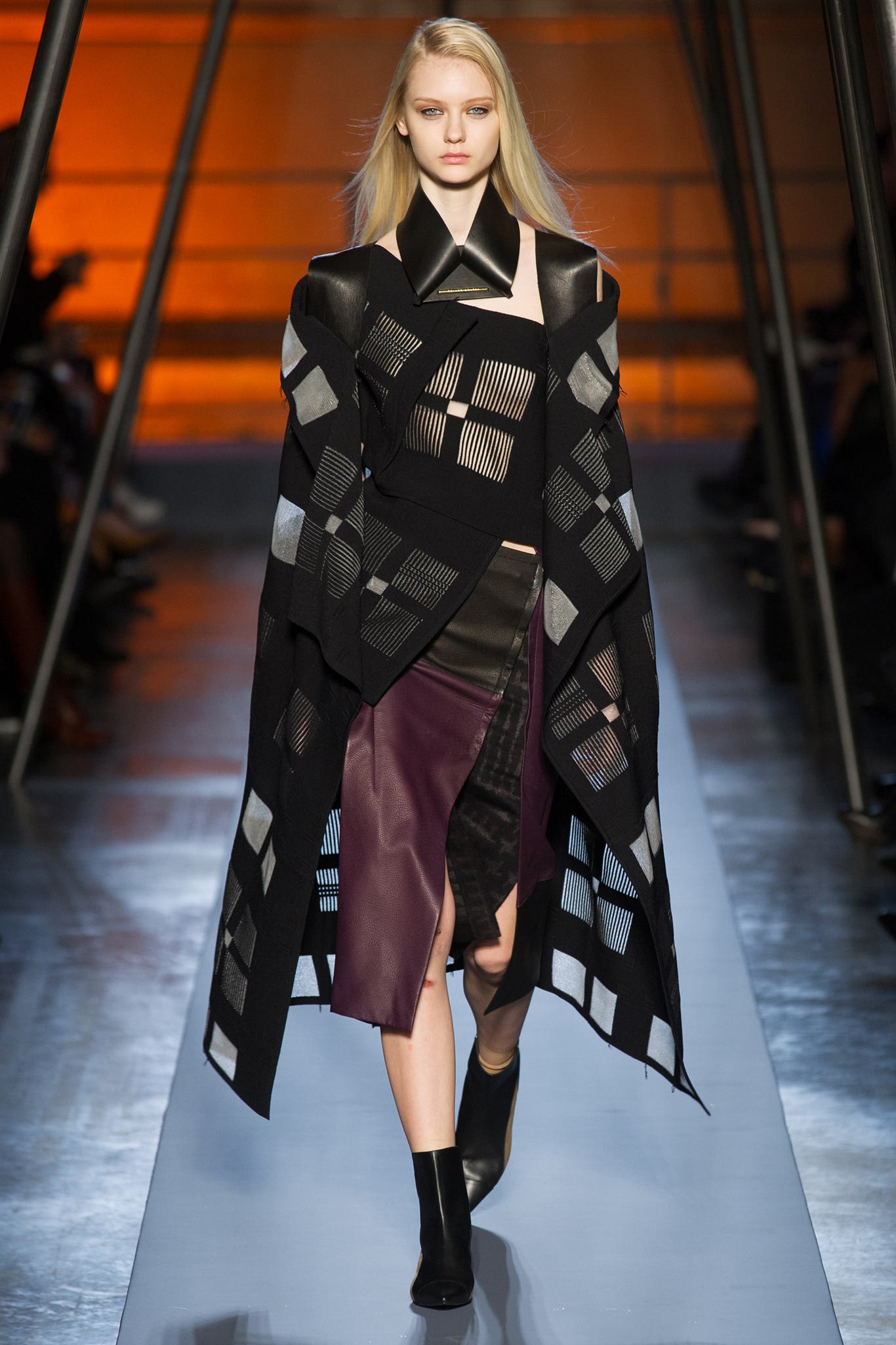 Roland Mouret F/W 14 Look 8