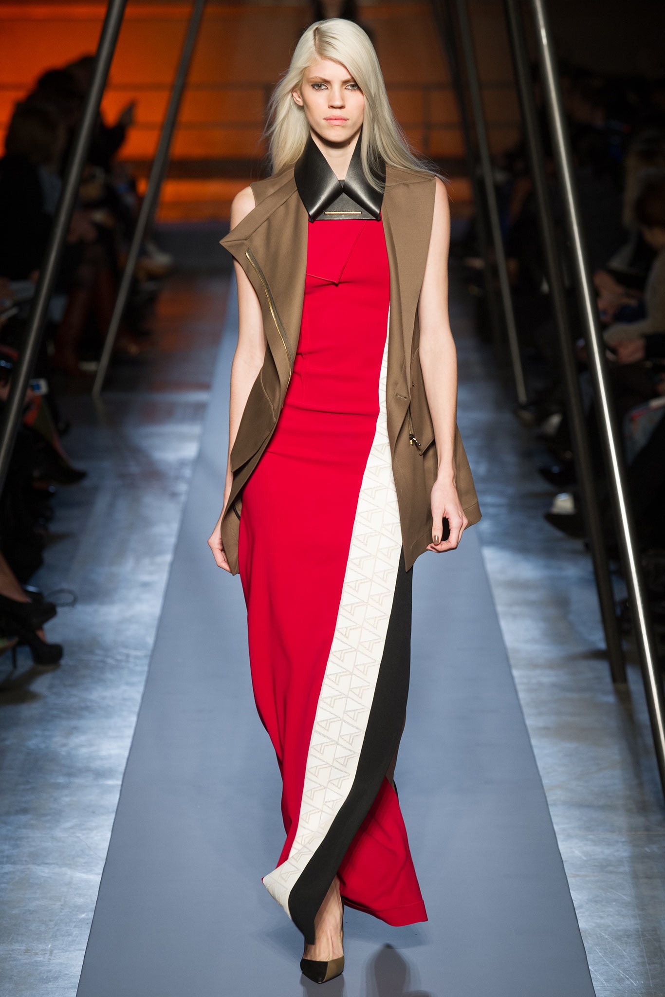 Roland Mouret F/W 14 Look 15