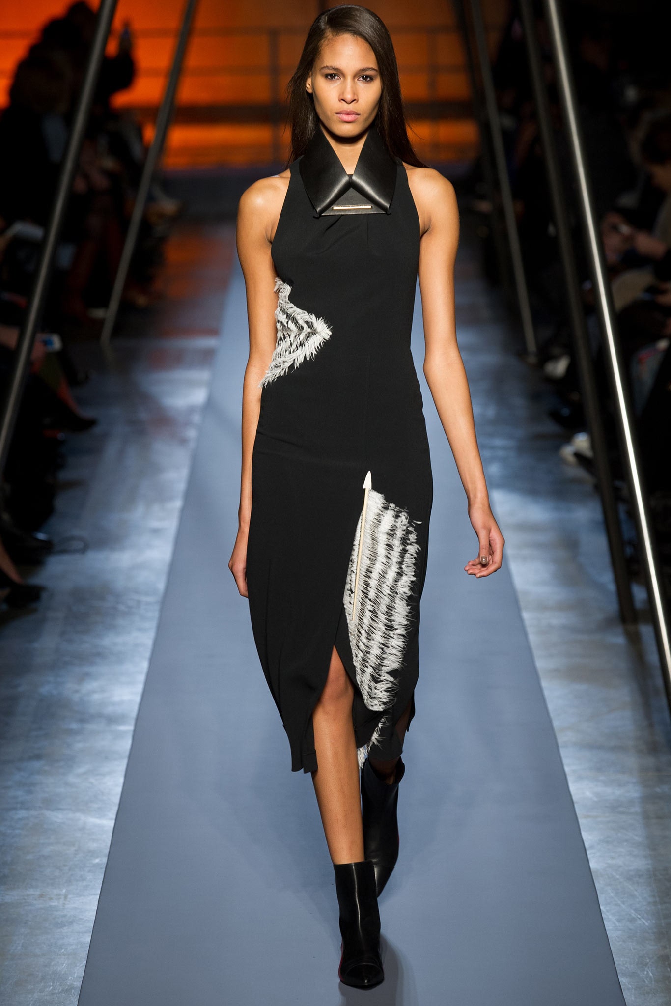 Roland Mouret F/W 14 Look 21