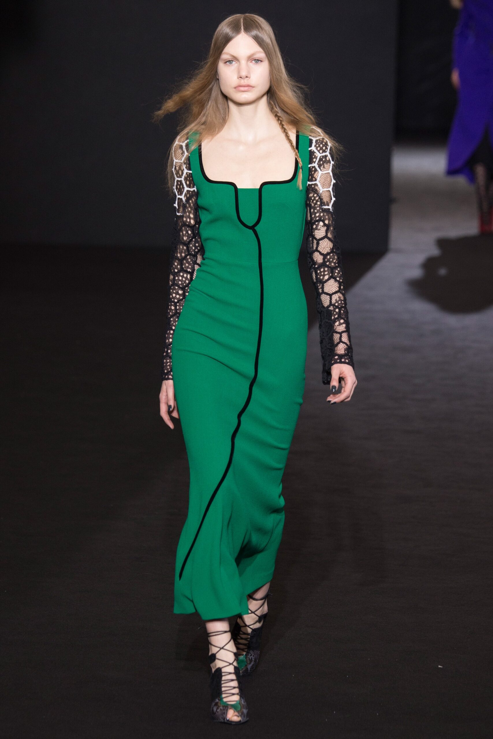 Roland Mouret F/W 16 Look 15
