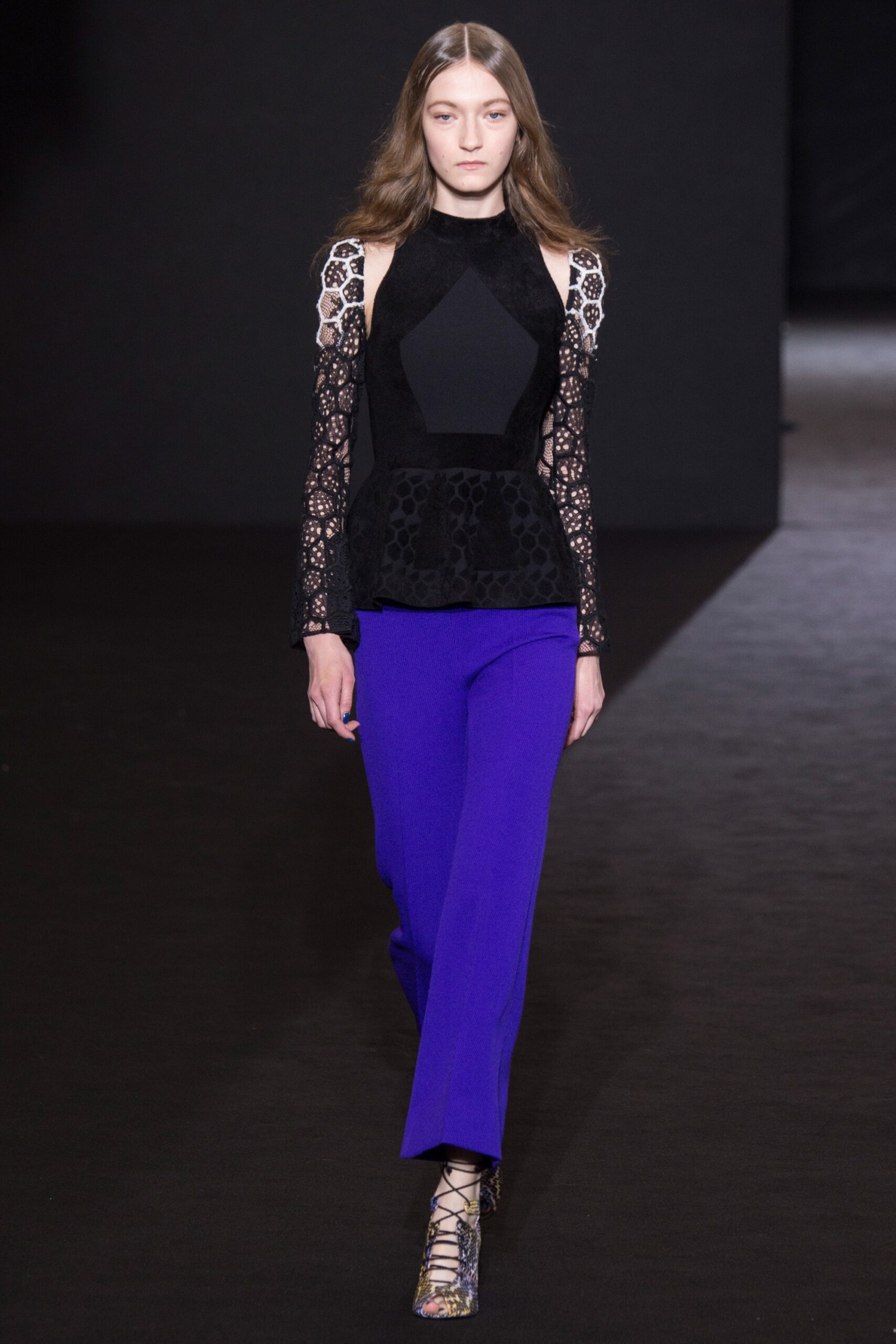 Roland Mouret F/W 16 Look 18
