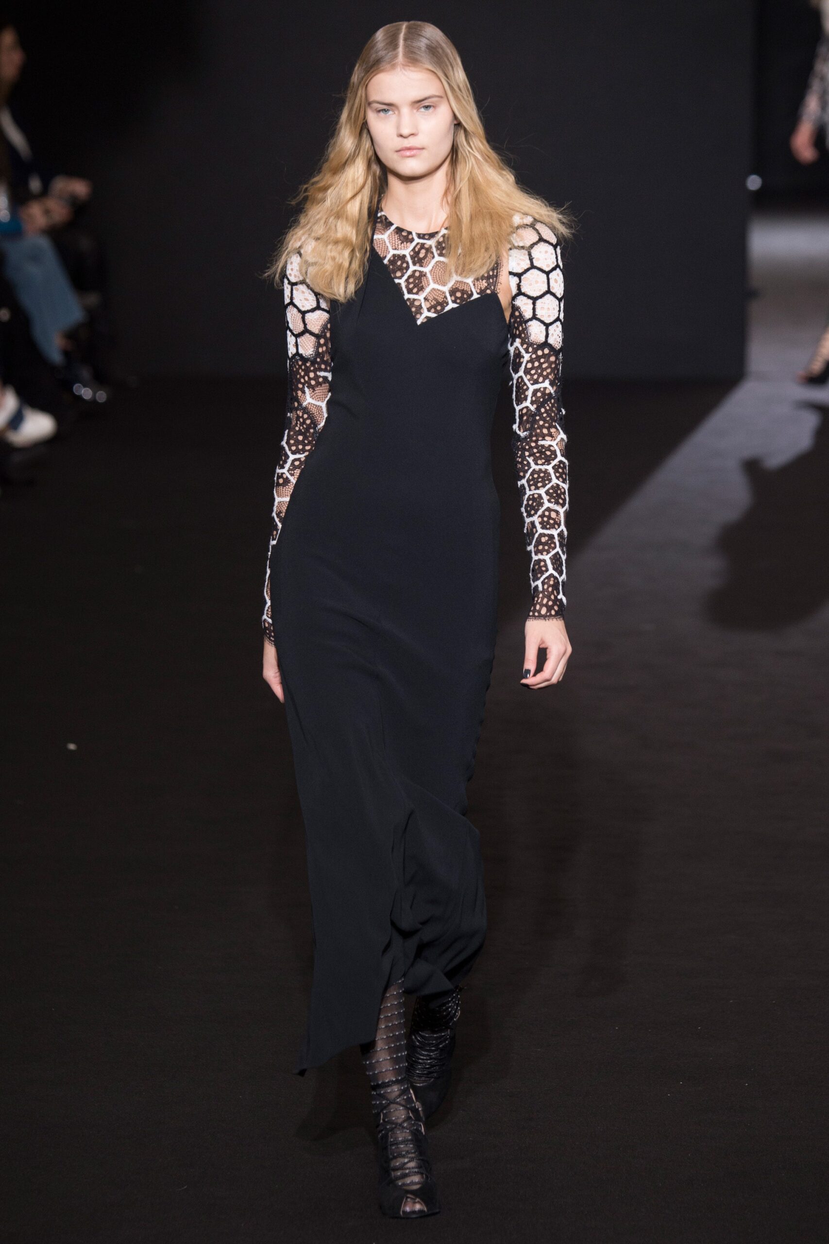 Roland Mouret F/W 16 Look 33