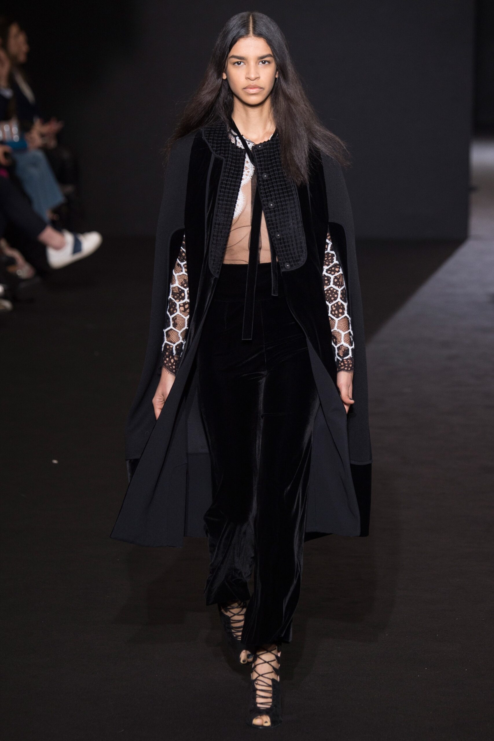 Roland Mouret F/W 16 Look 35