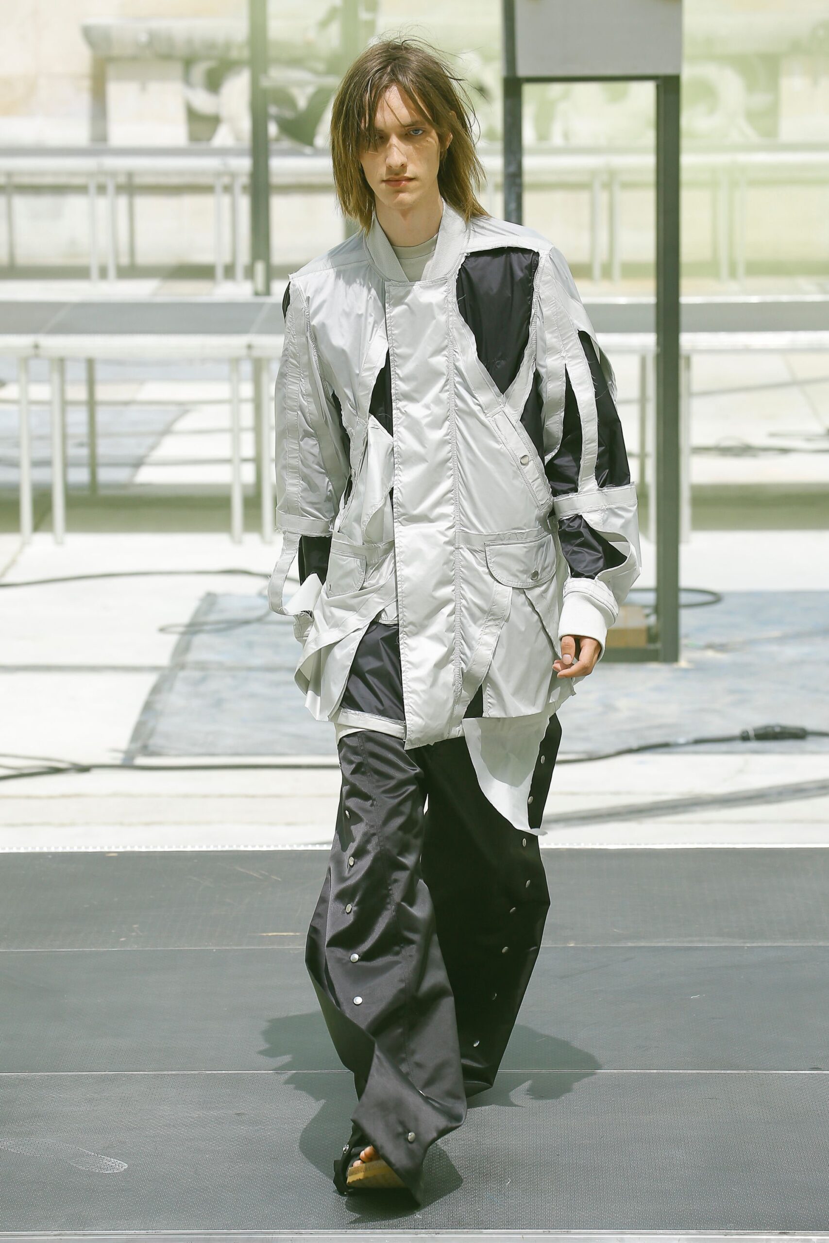 Rick Owens S/S 19 Menswear Look 16