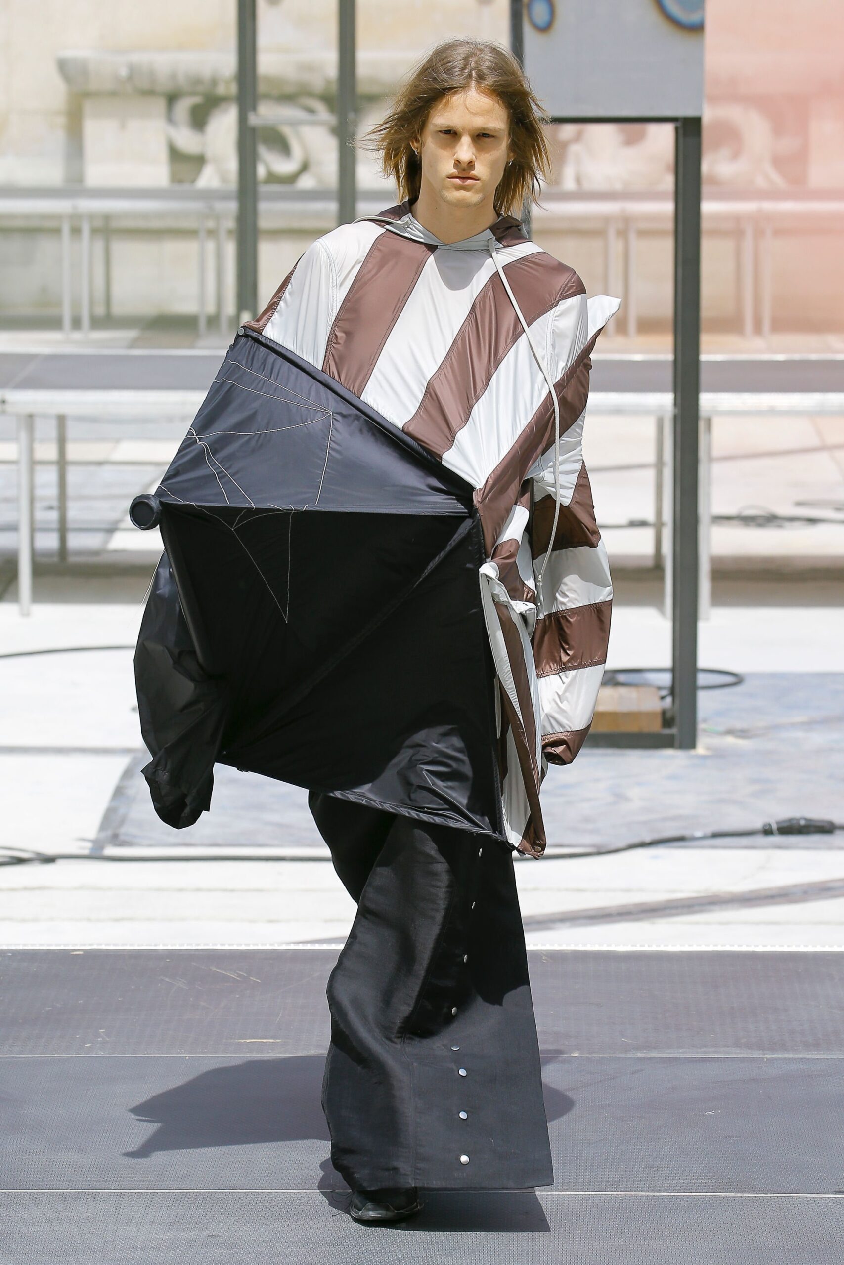 Rick Owens S/S 19 Menswear Look 18
