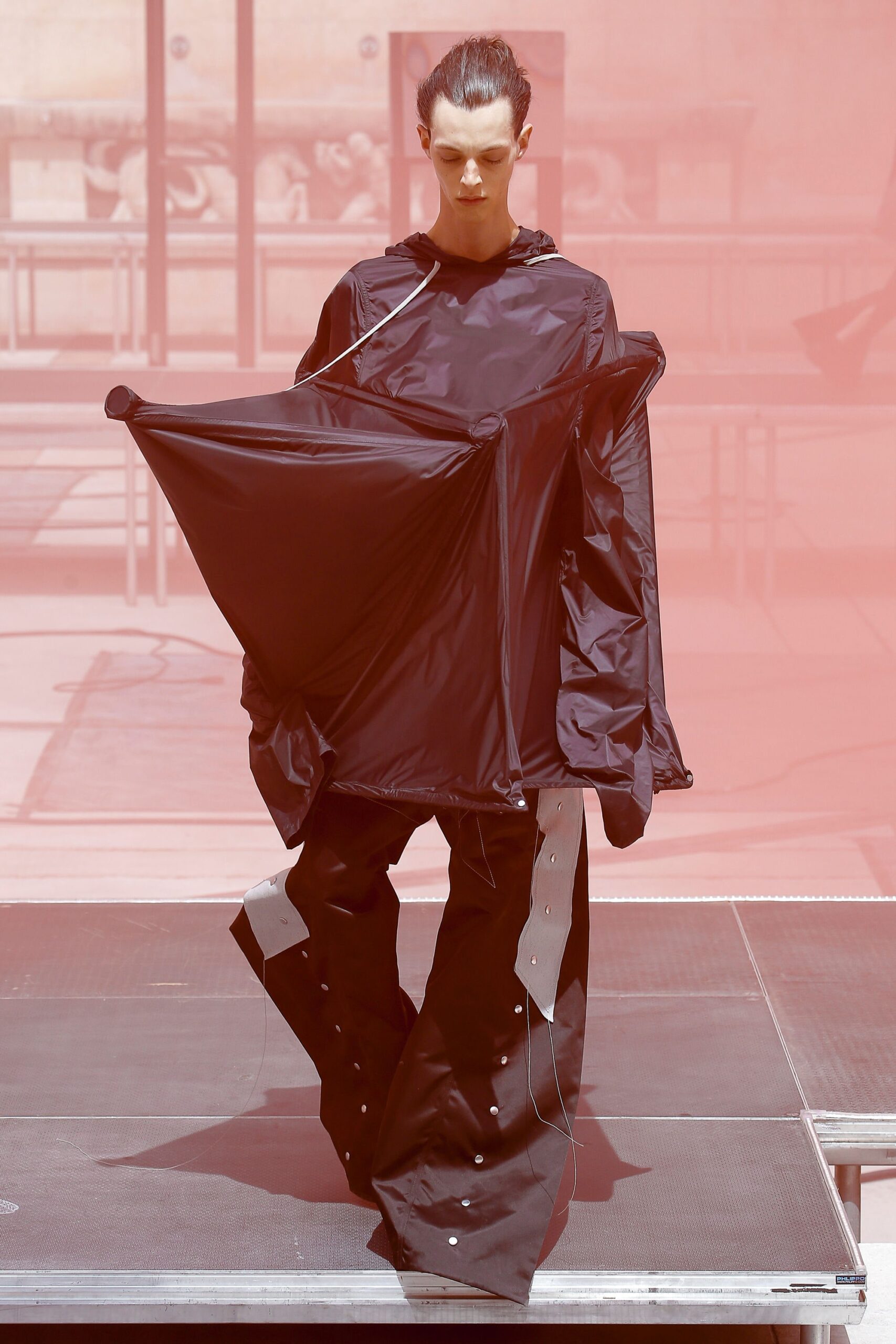 Rick Owens S/S 19 Menswear Look 21