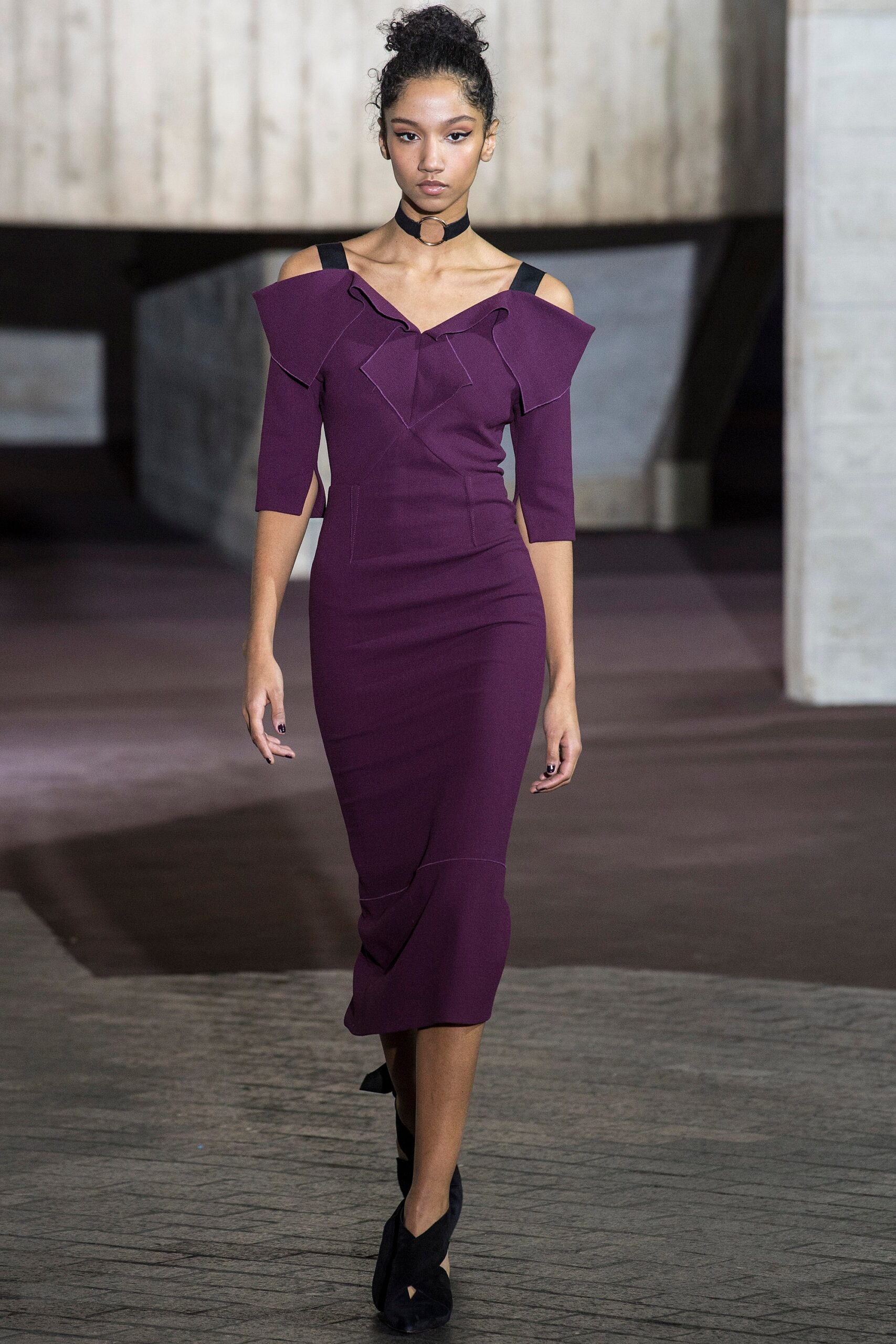 Roland Mouret F/W 17 Look 3